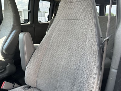 2017 GMC Savana Passenger 2500 LT