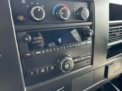 2017 GMC Savana Passenger 2500 LT