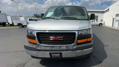 2017 GMC Savana Passenger 2500 LT