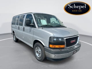 2017 GMC Savana Passenger 2500 LT