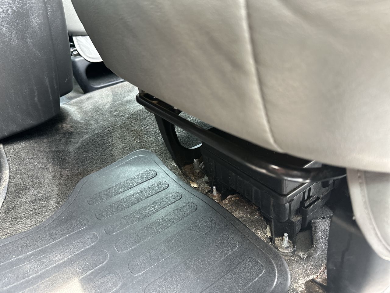 2017 GMC Savana Passenger 2500 LT