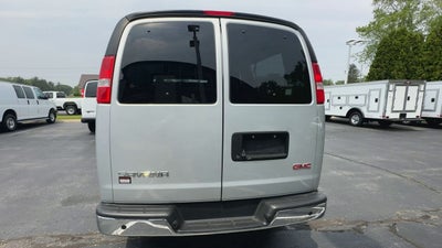 2017 GMC Savana Passenger 2500 LT