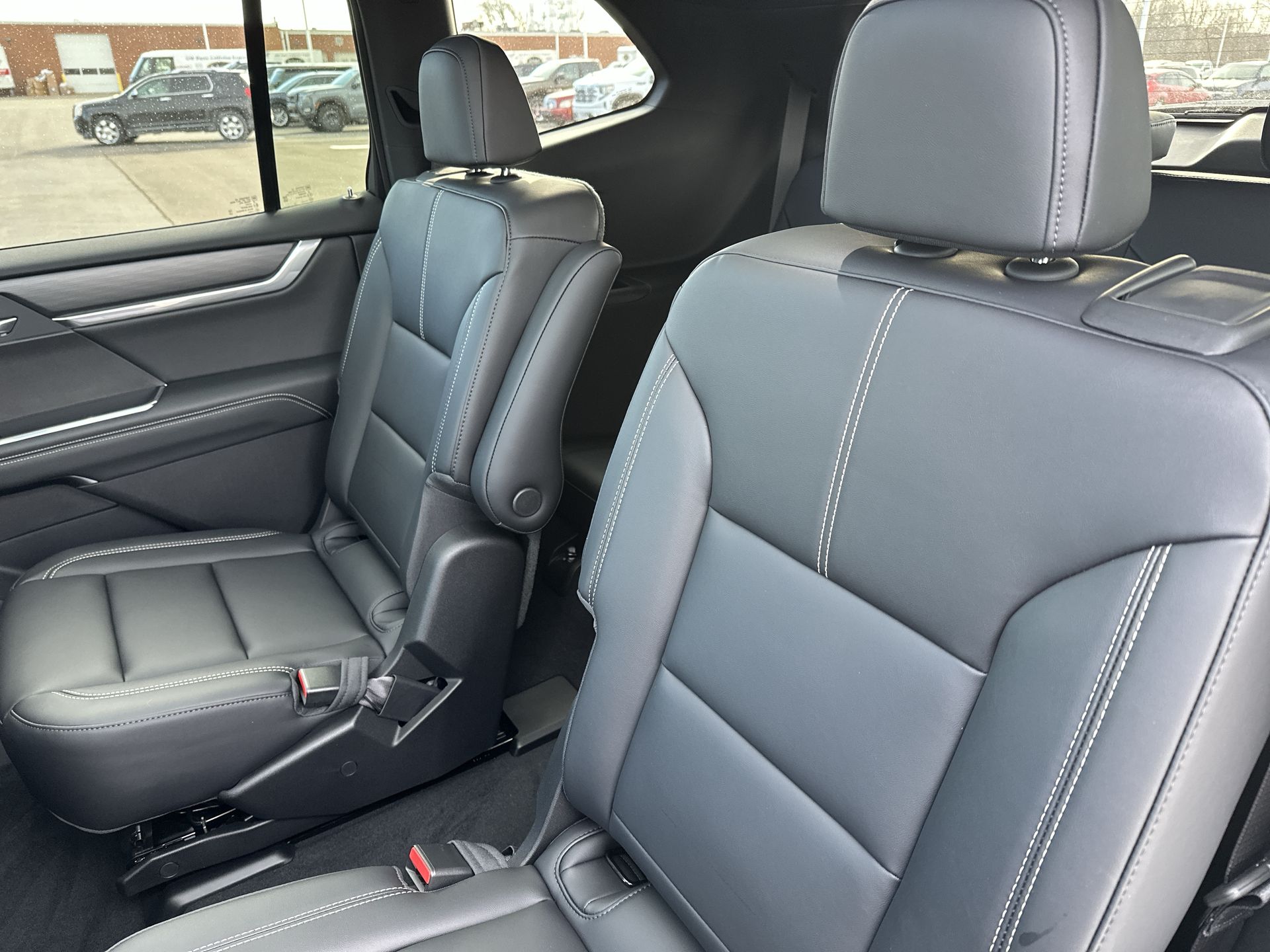 2027 GMC Acadia Elevation