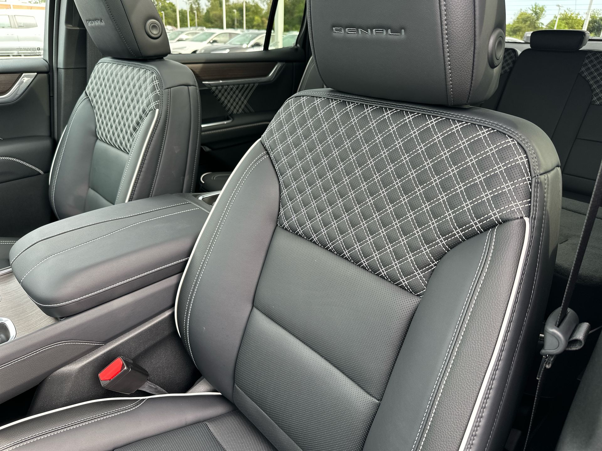 2027 GMC Acadia Denali