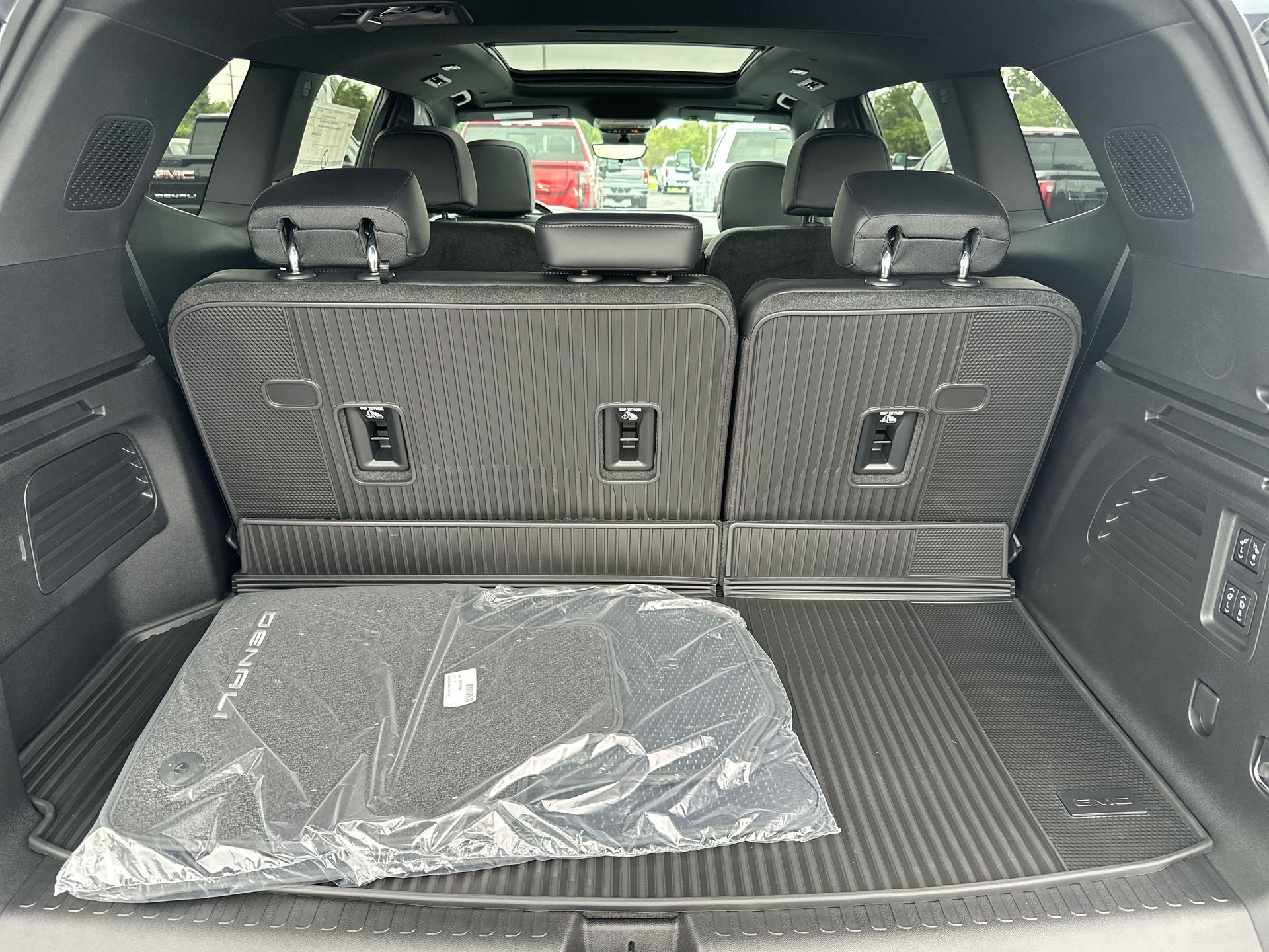 2027 GMC Acadia Denali