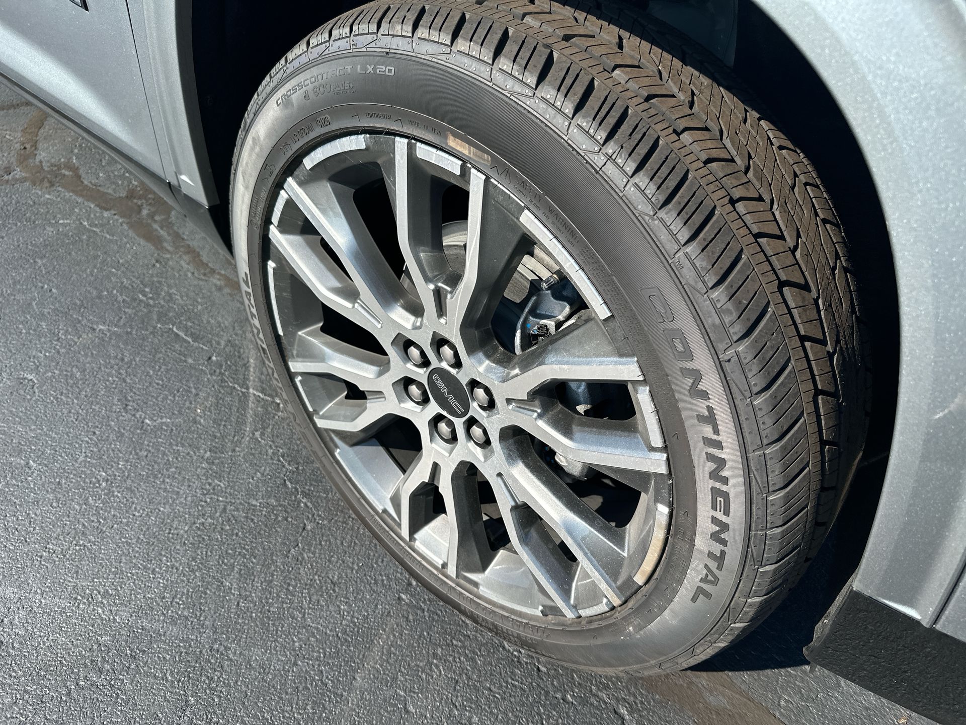 2027 GMC Acadia Denali Ultimate