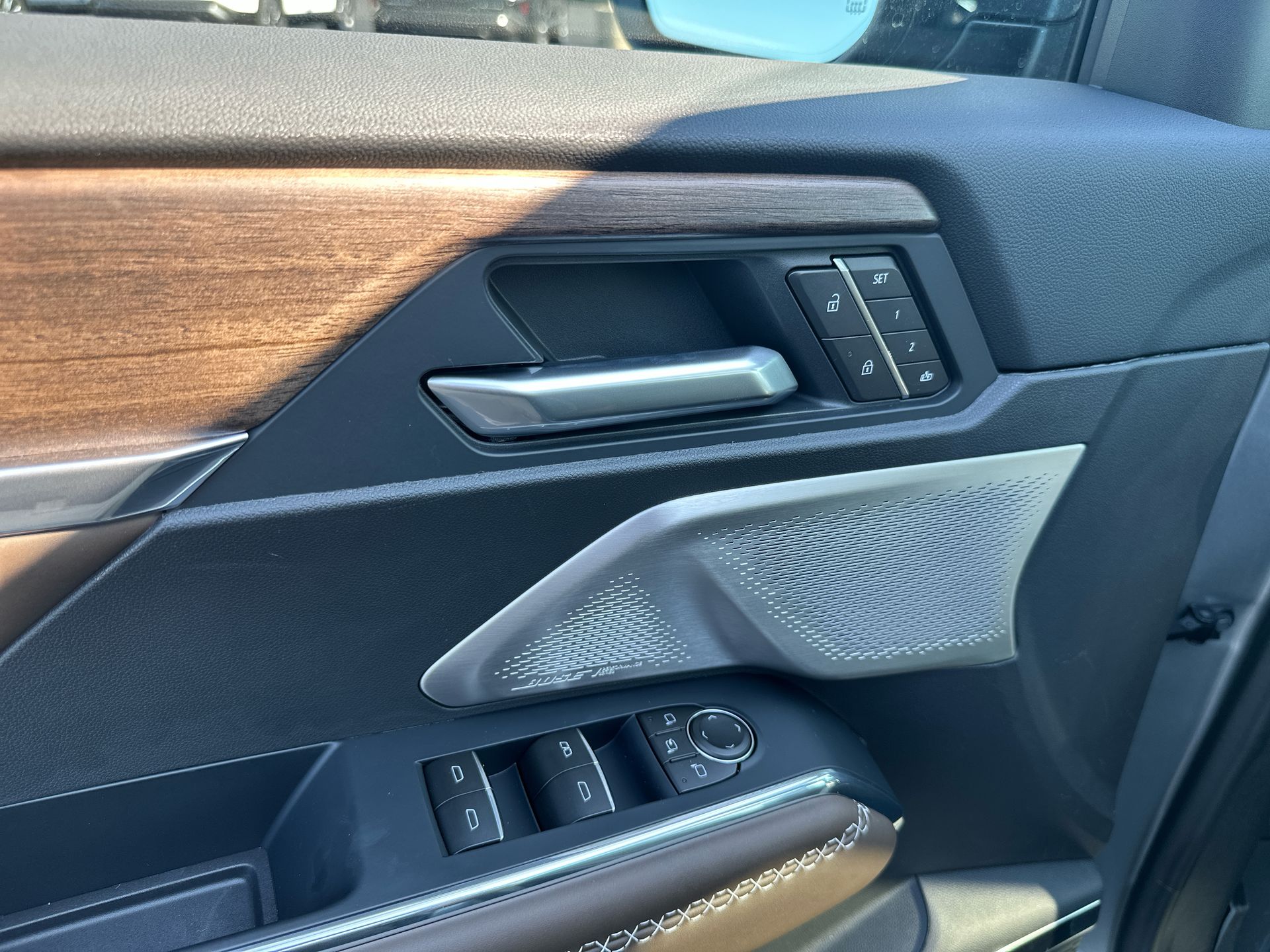 2027 GMC Acadia Denali Ultimate