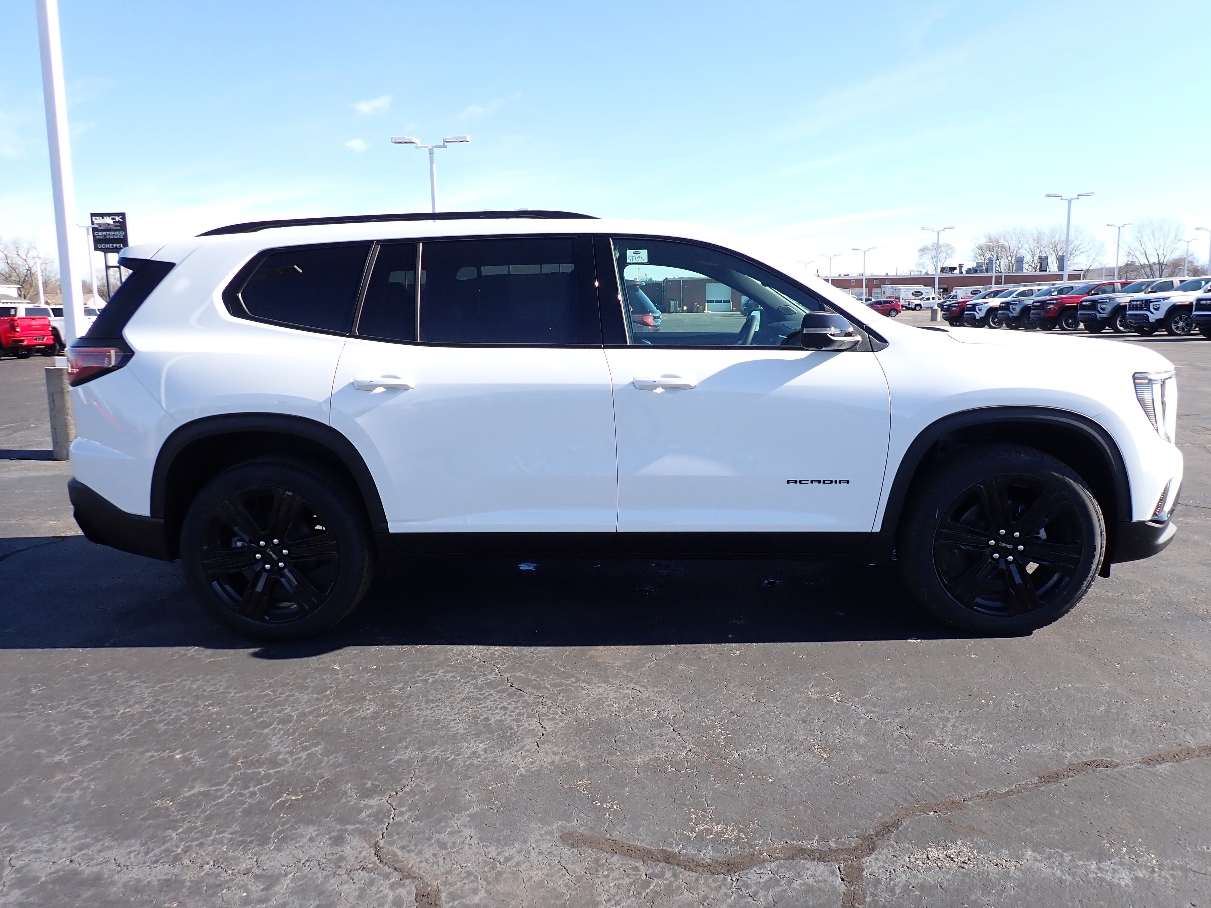 2026 GMC Acadia Elevation