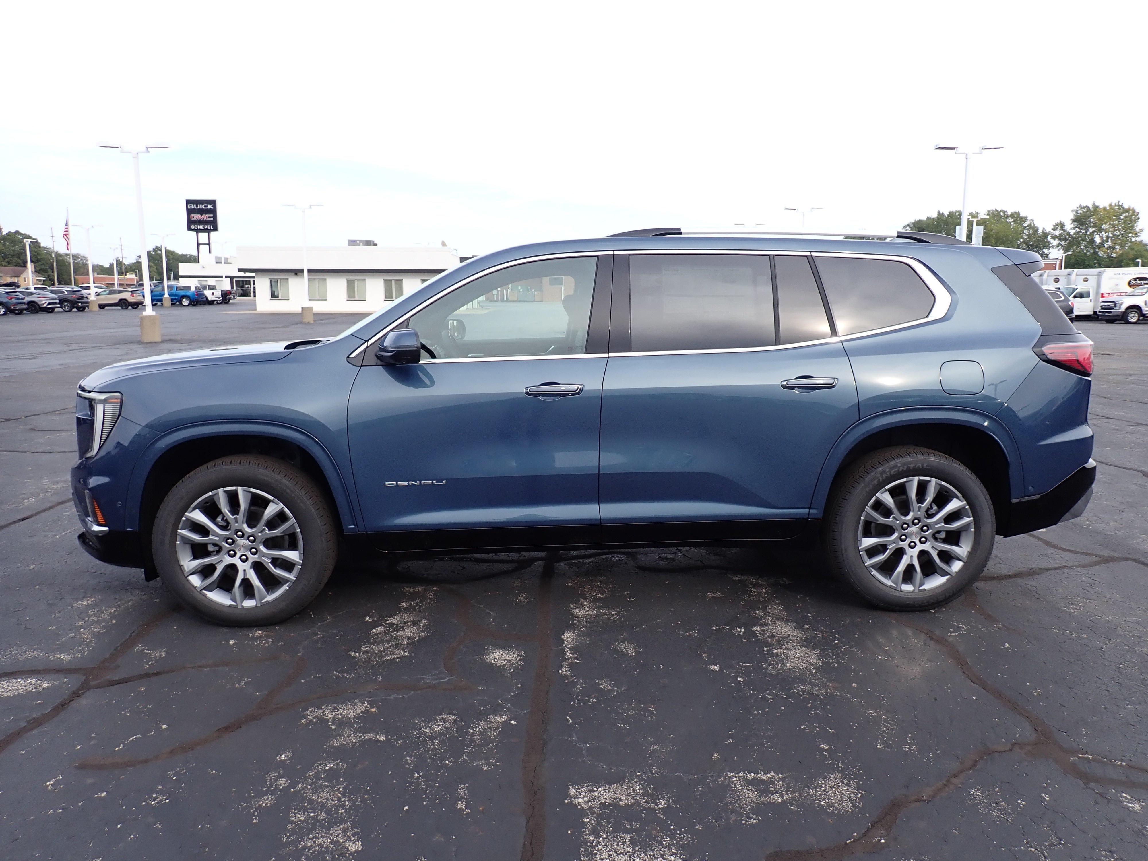 2026 GMC Acadia Denali