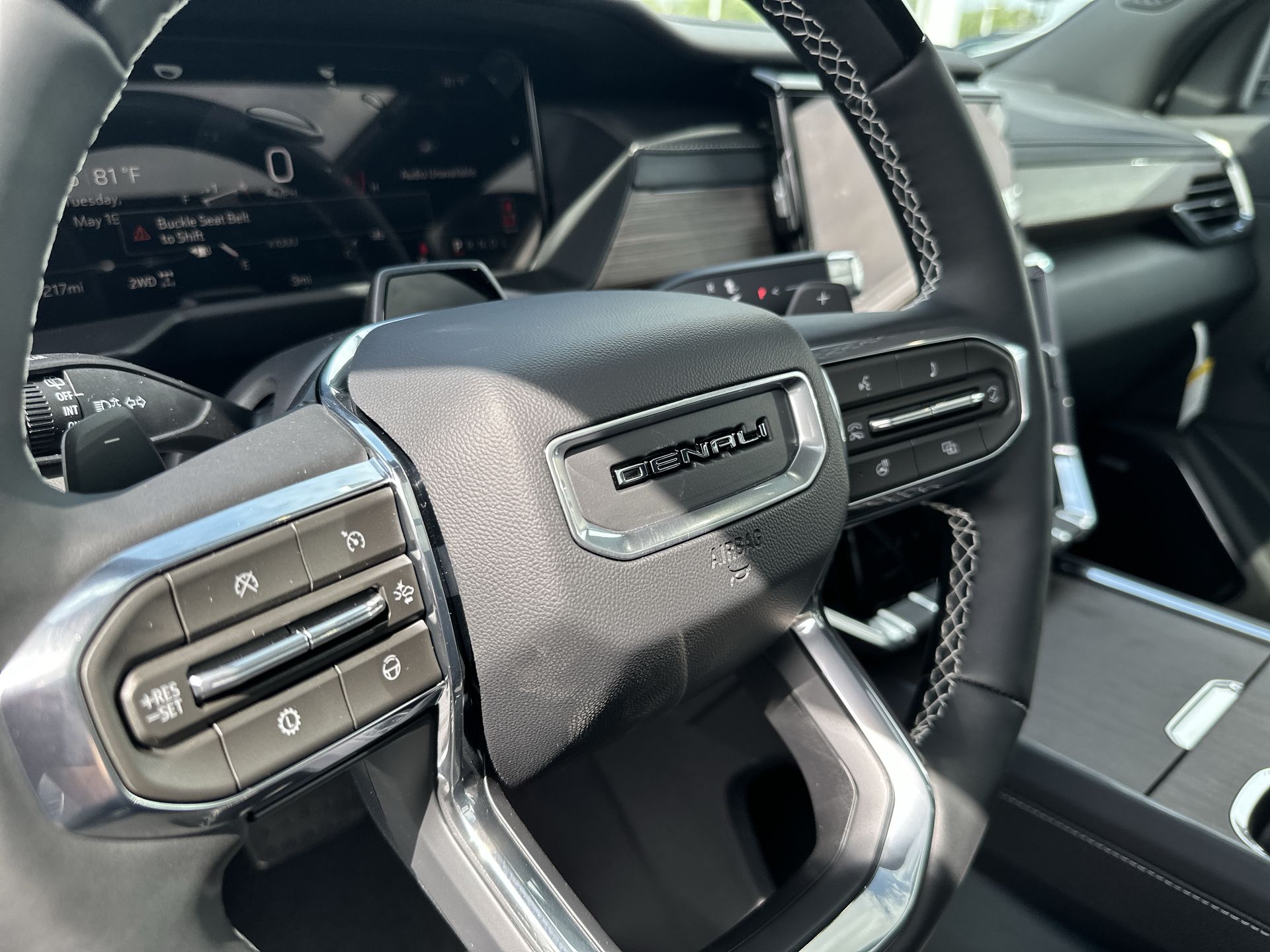 2026 GMC Acadia Denali