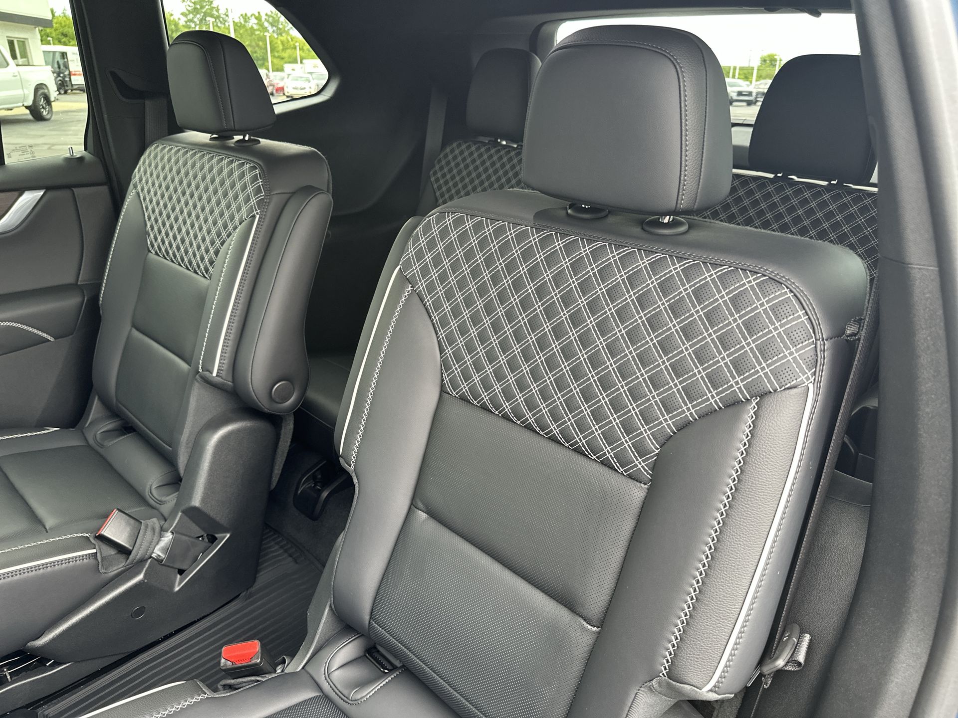 2025 GMC Acadia Denali