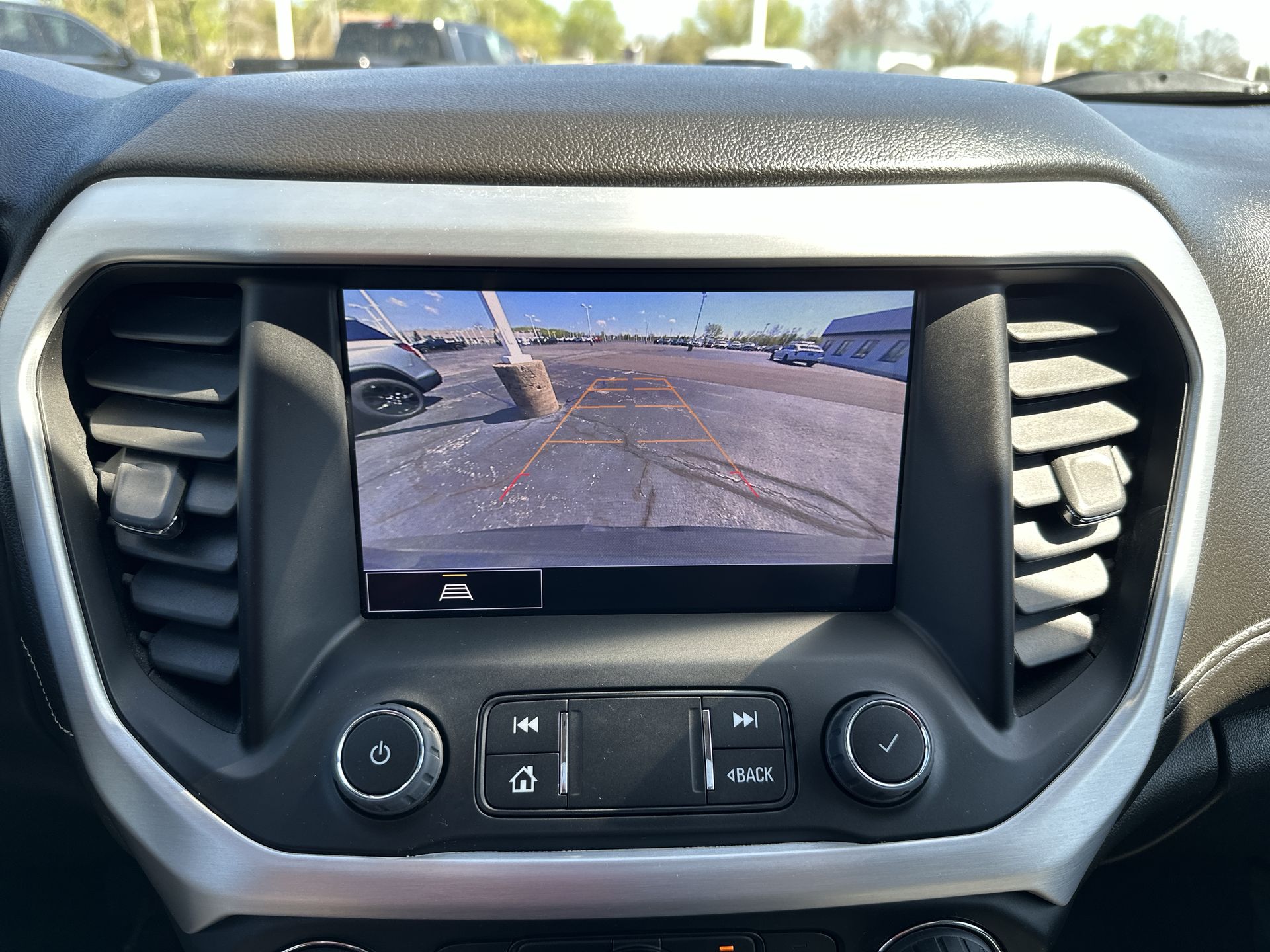 2023 GMC Acadia SLT
