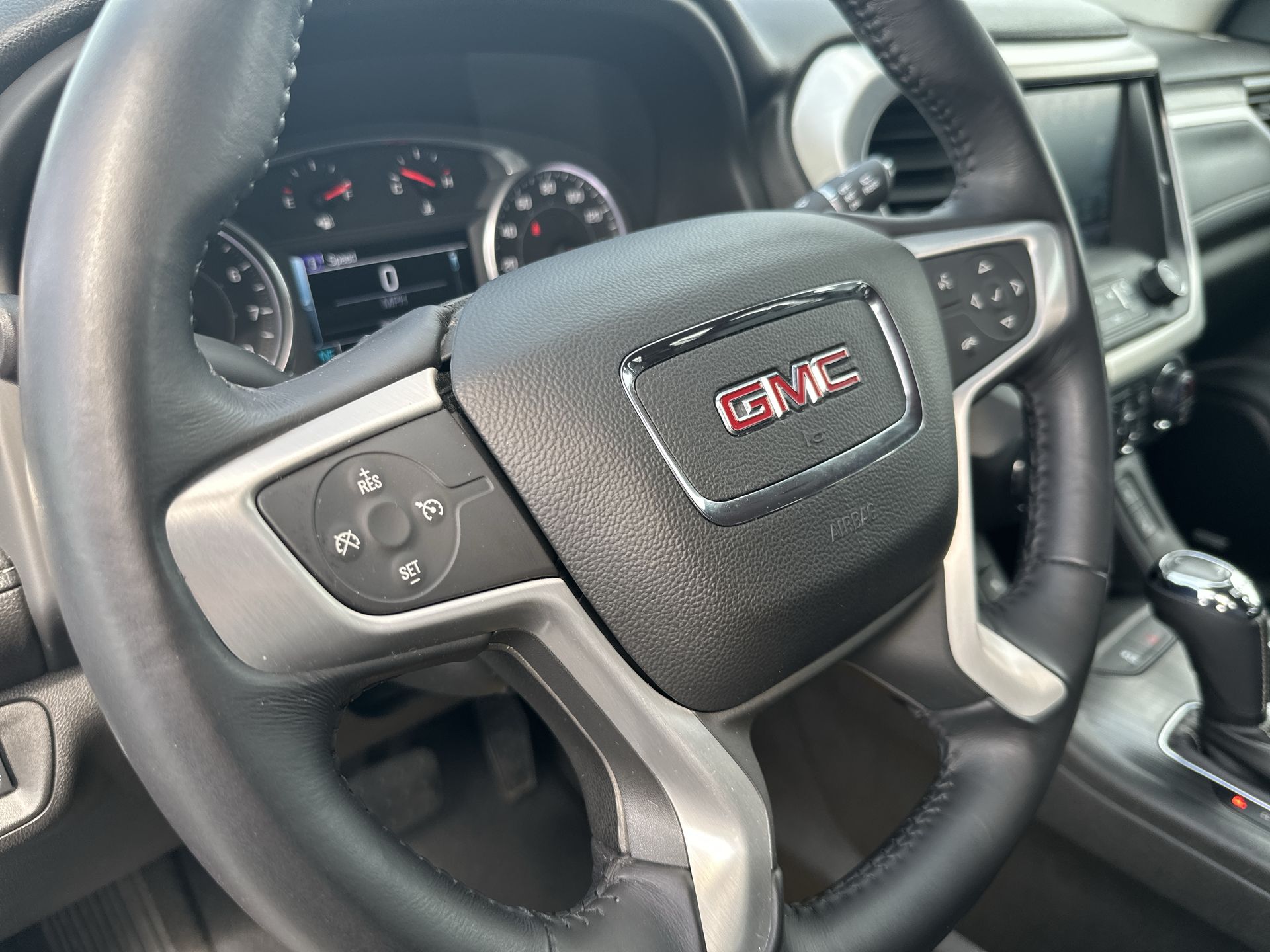2017 GMC Acadia SLT
