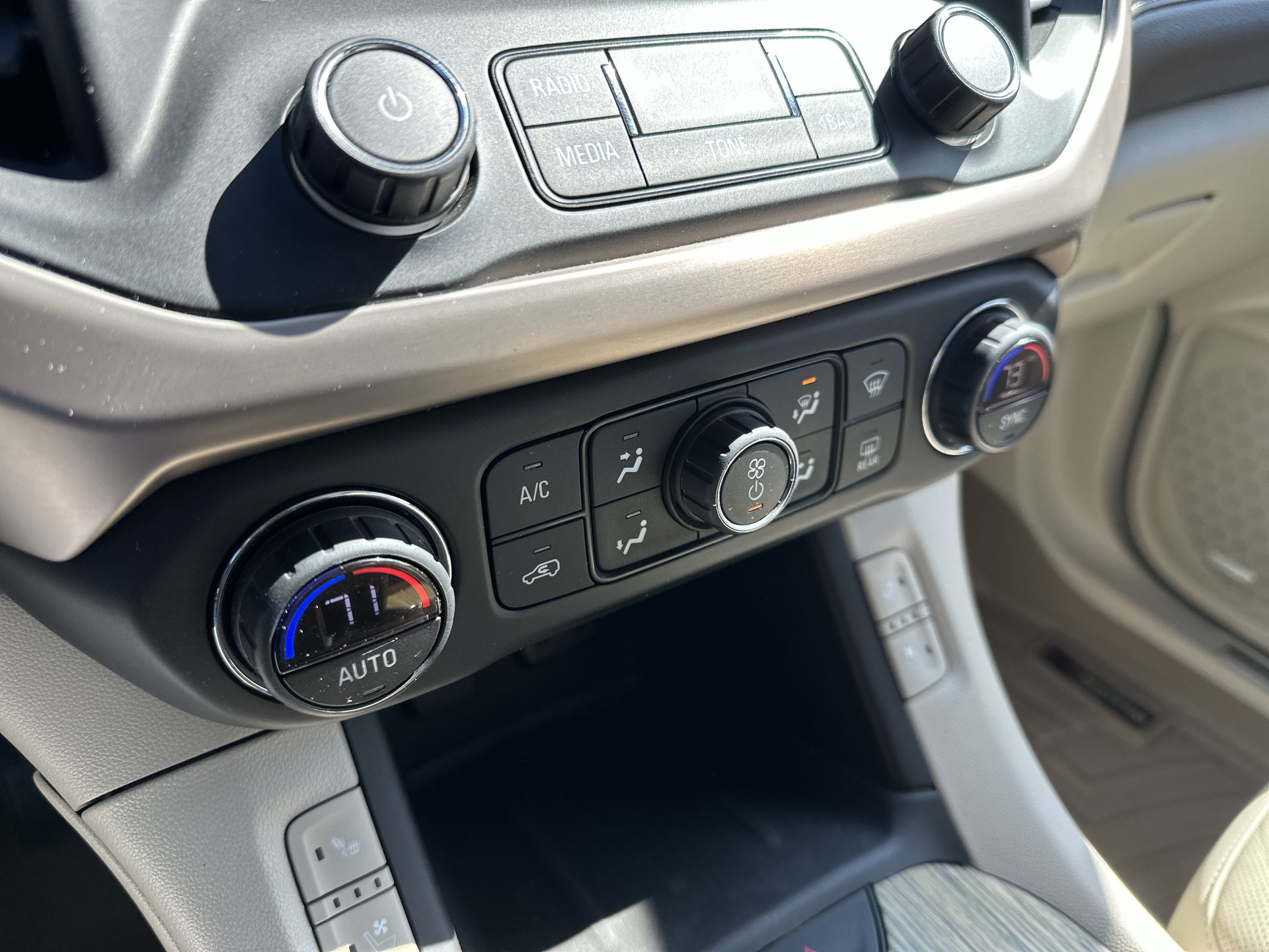 2018 GMC Acadia Denali