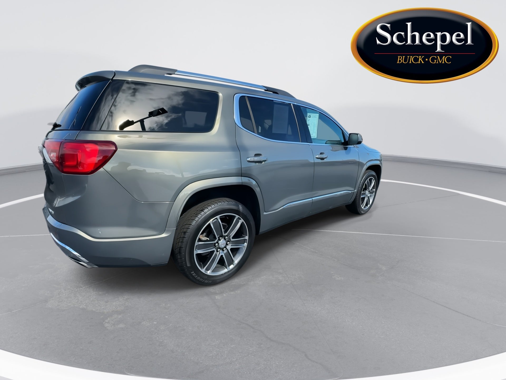 2018 GMC Acadia Denali
