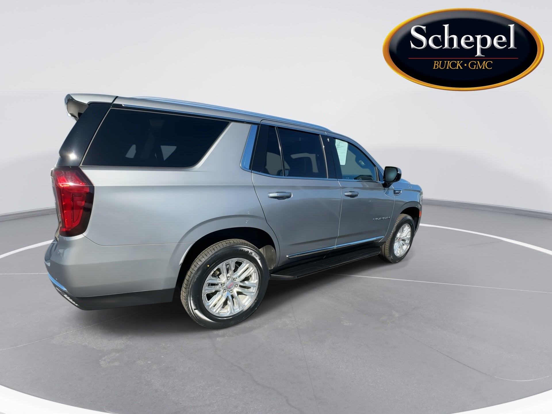 2023 GMC Yukon SLT