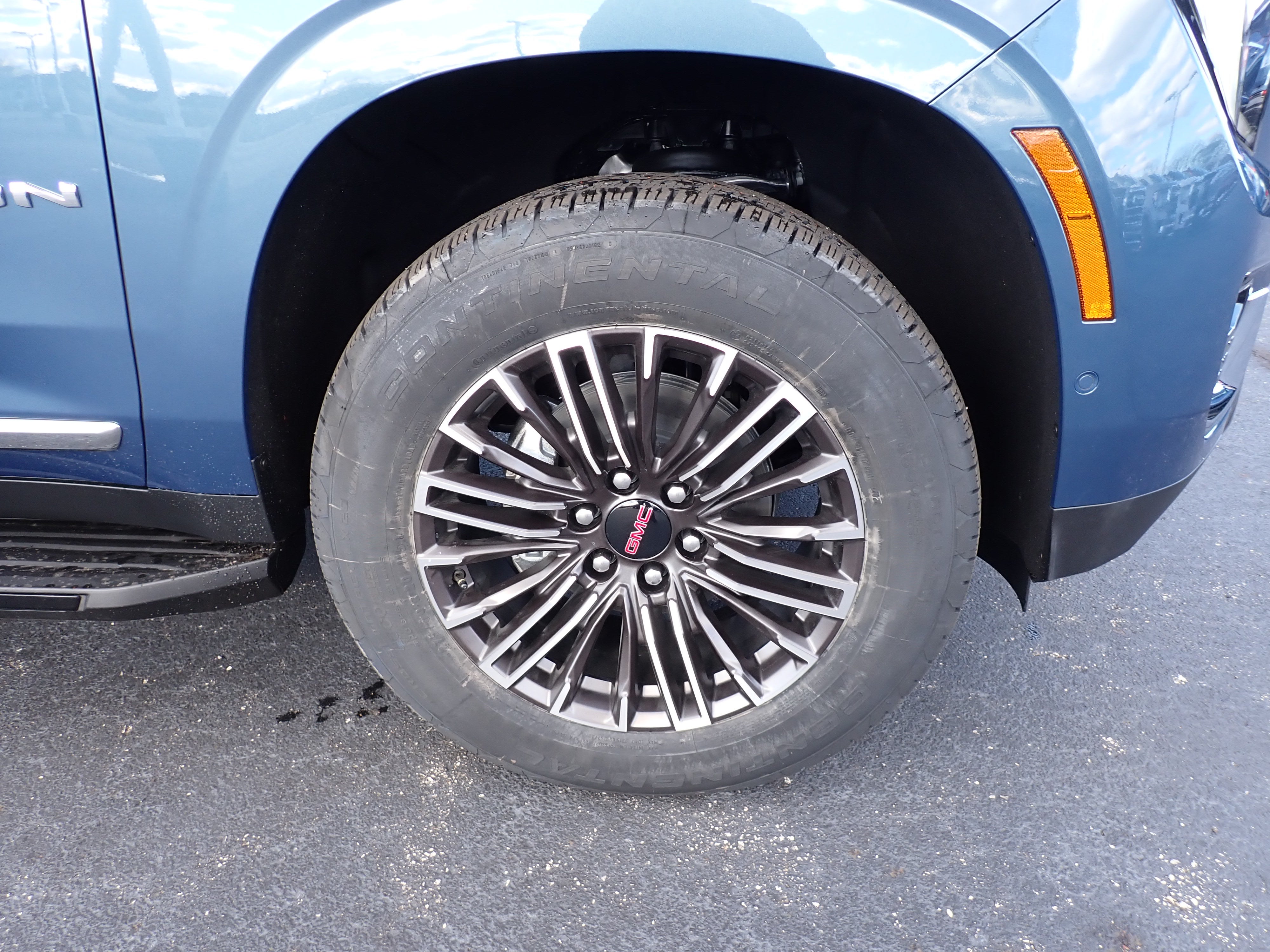 2026 GMC Yukon Elevation