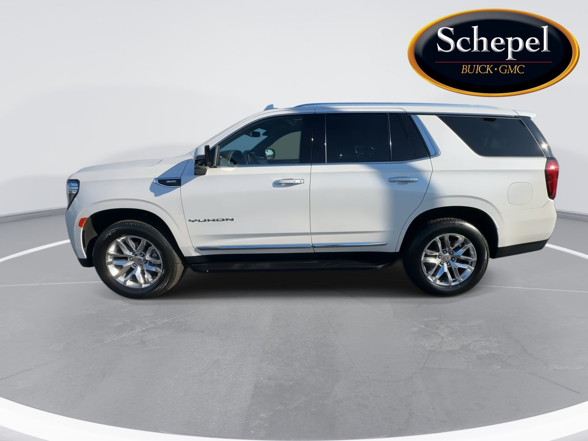 2022 GMC Yukon SLT