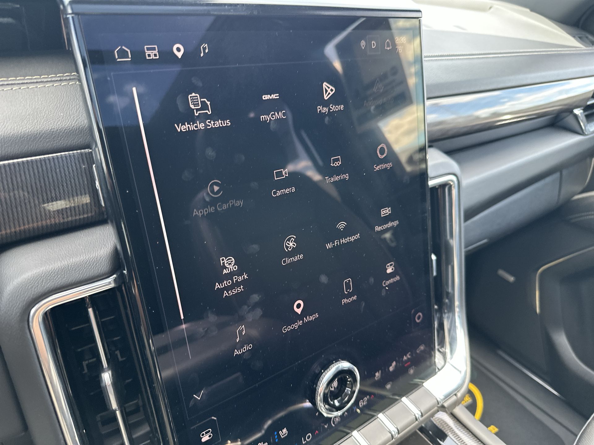 2025 GMC Yukon Elevation