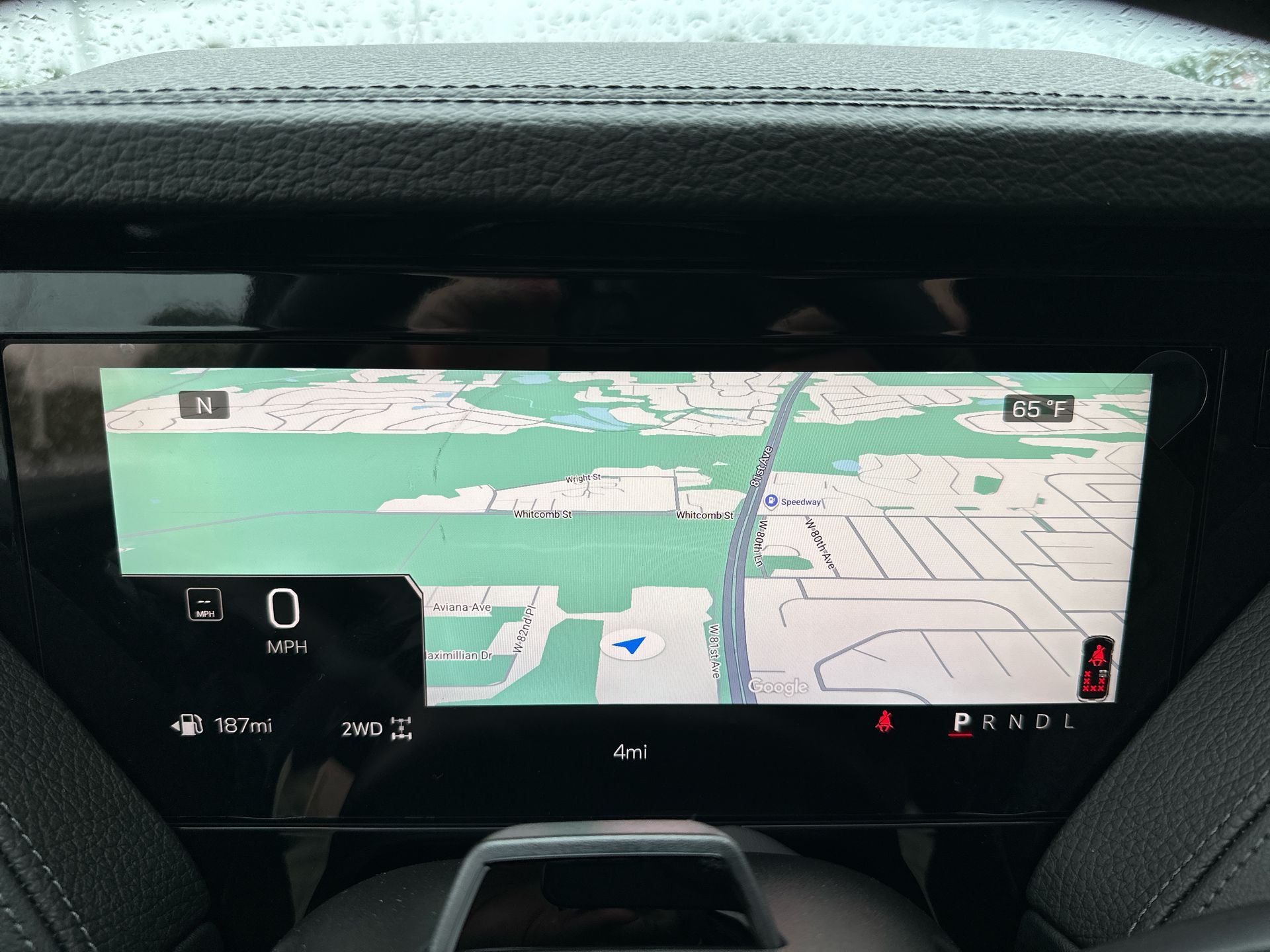 2027 GMC Yukon Denali - Photo 15