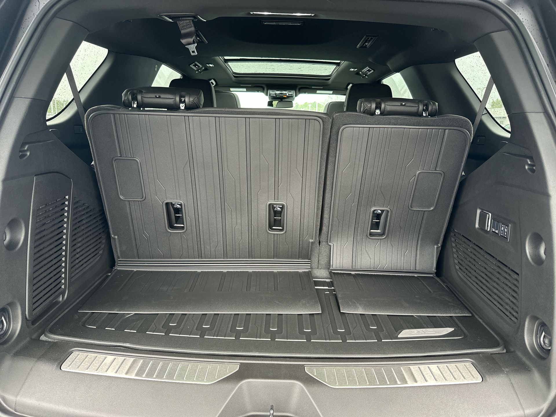 2027 GMC Yukon Denali