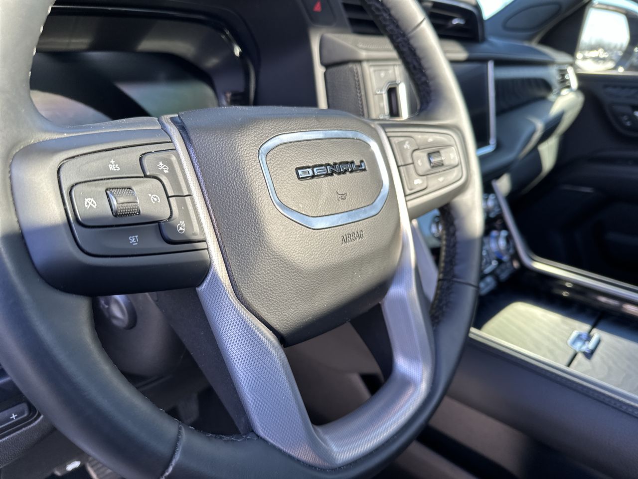 2024 GMC Yukon Denali