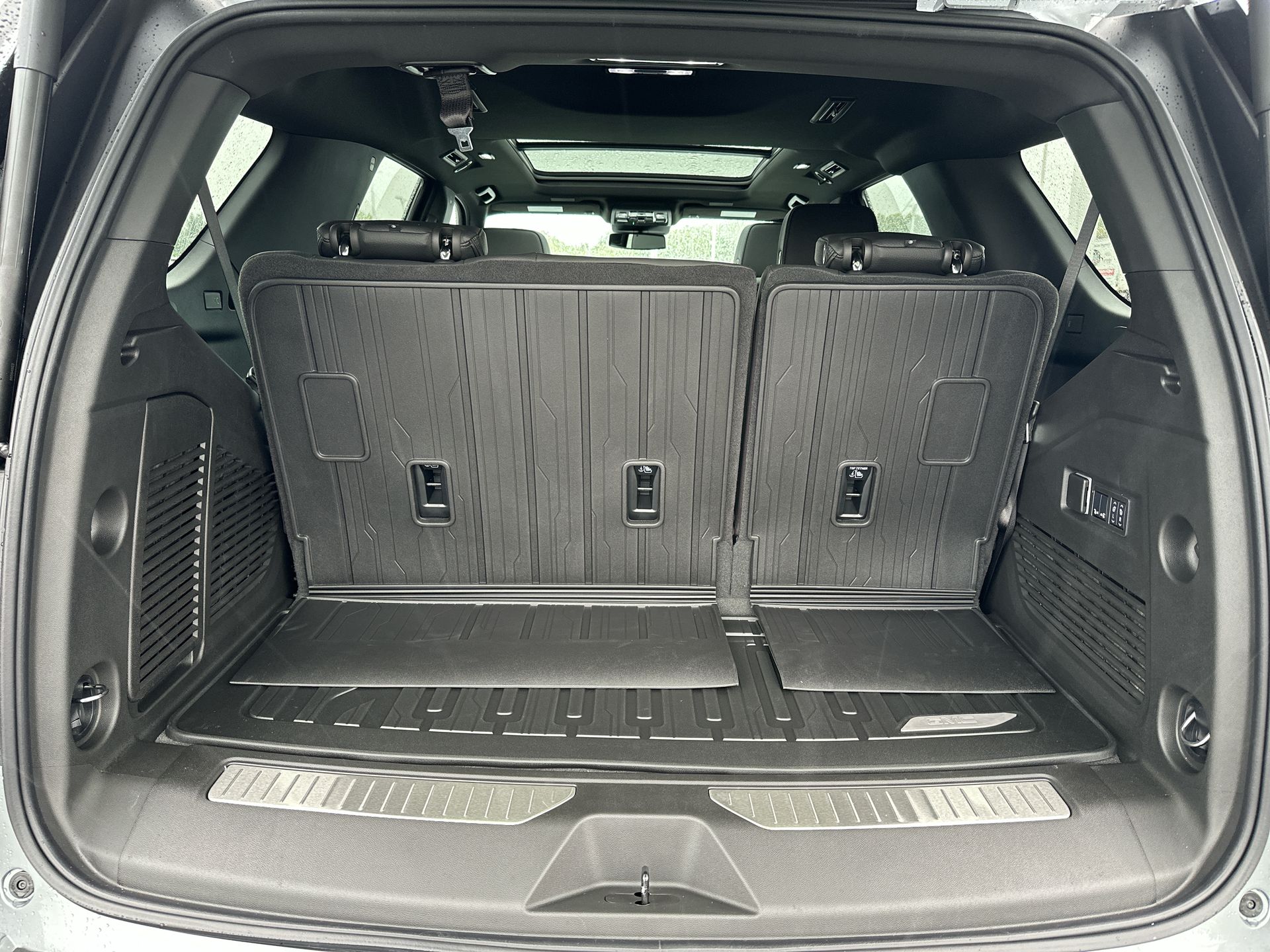 2027 GMC Yukon Denali