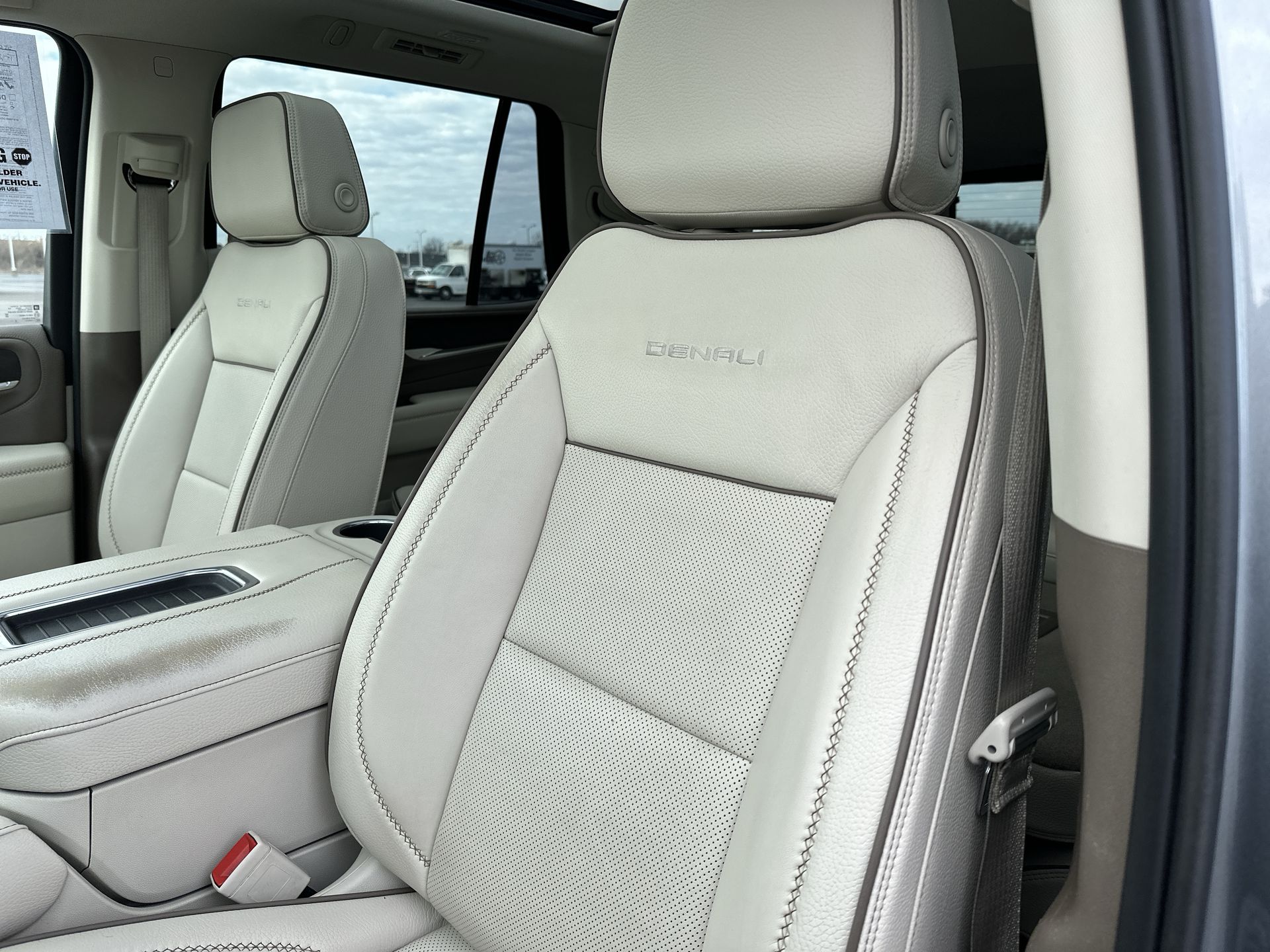 2023 GMC Yukon Denali