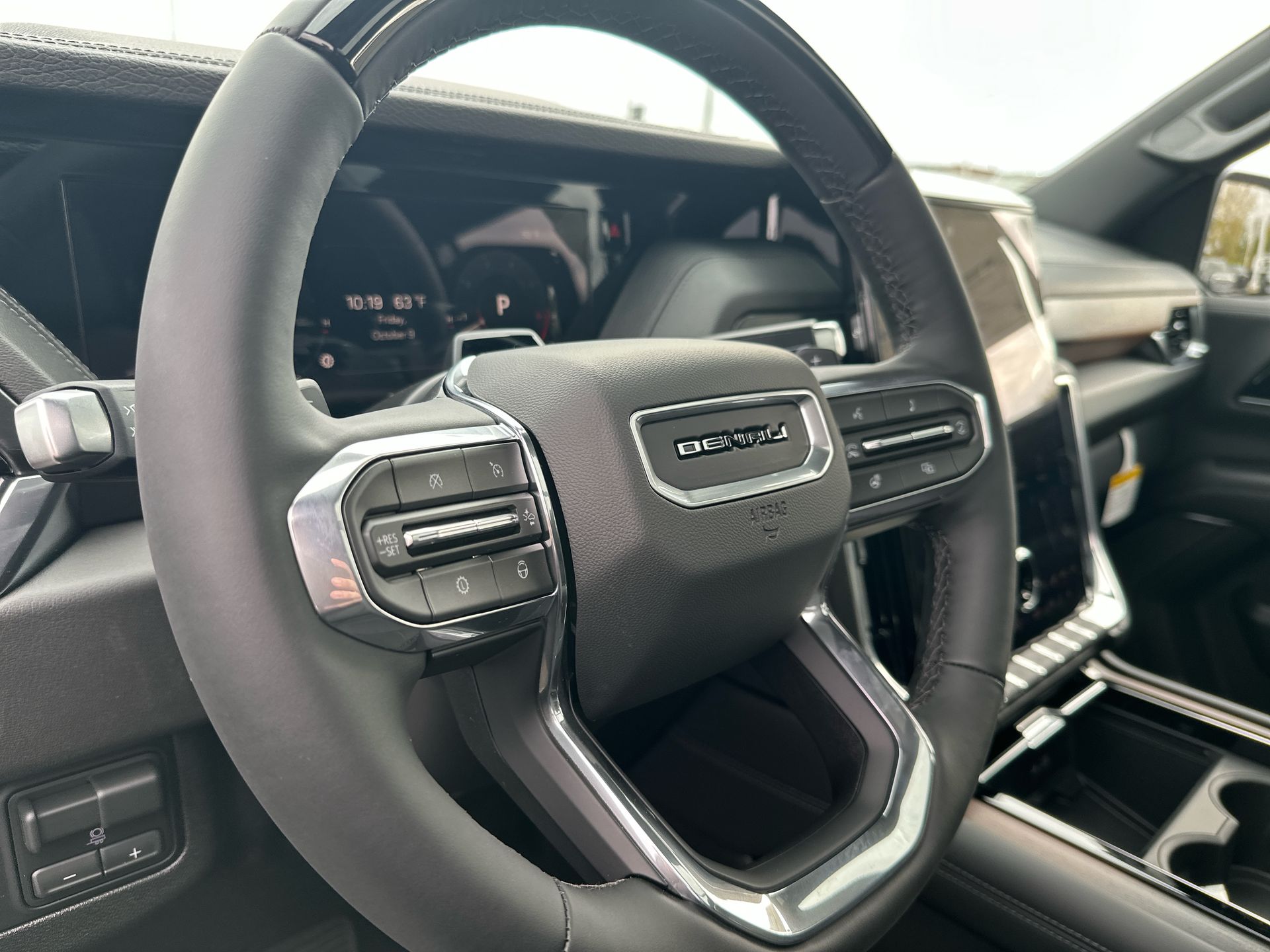 2027 GMC Yukon Denali