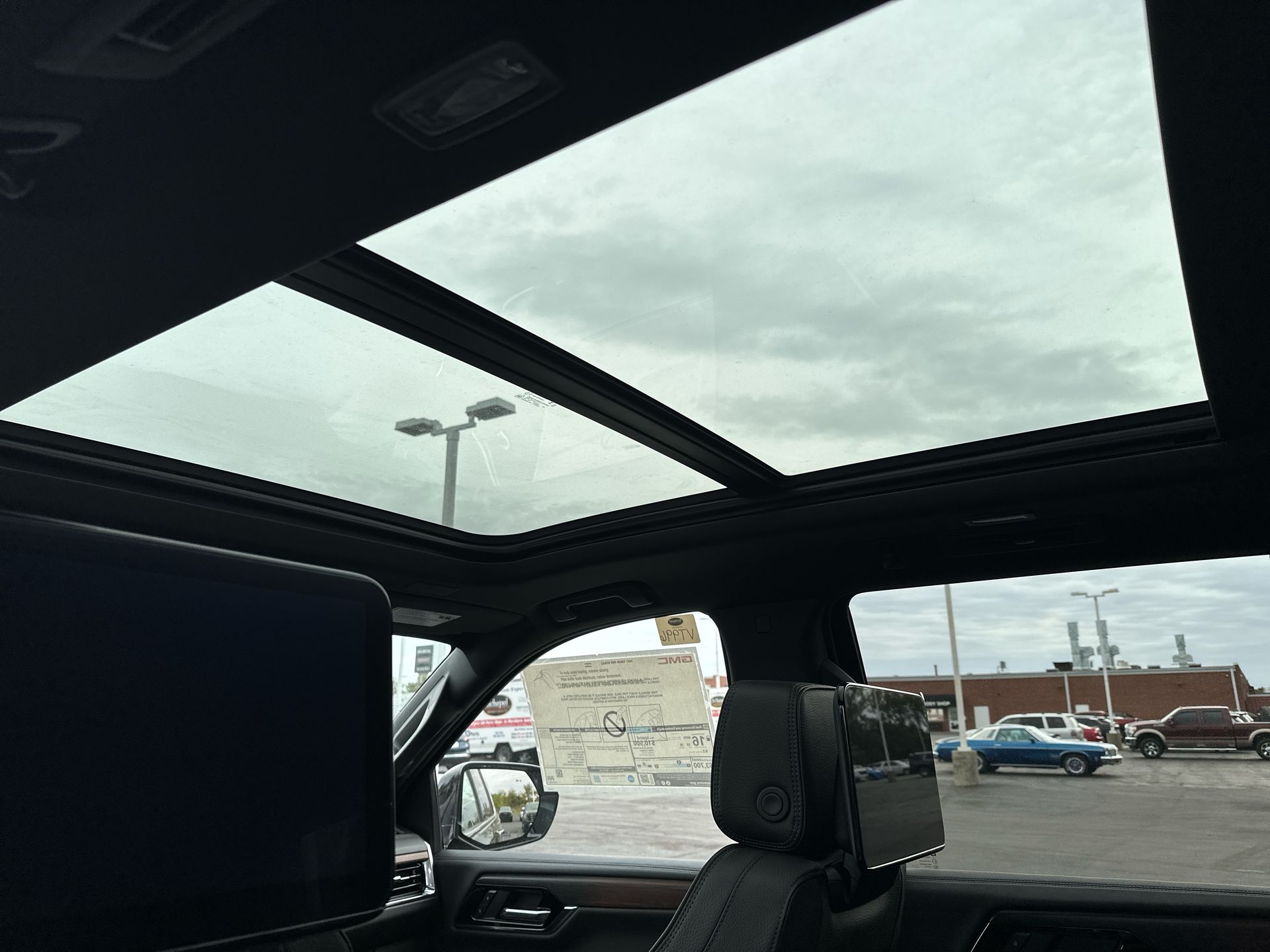 2027 GMC Yukon Denali
