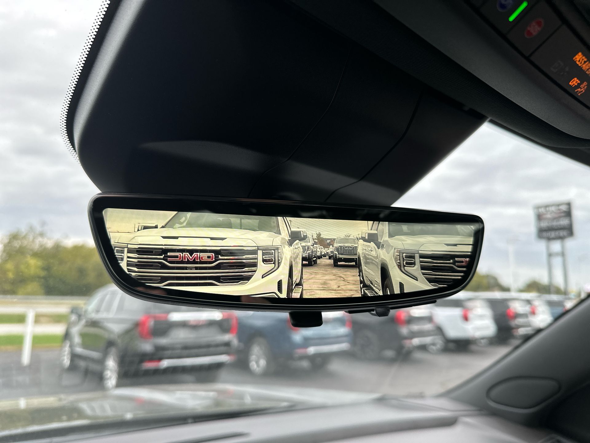 2027 GMC Yukon Denali Ultimate