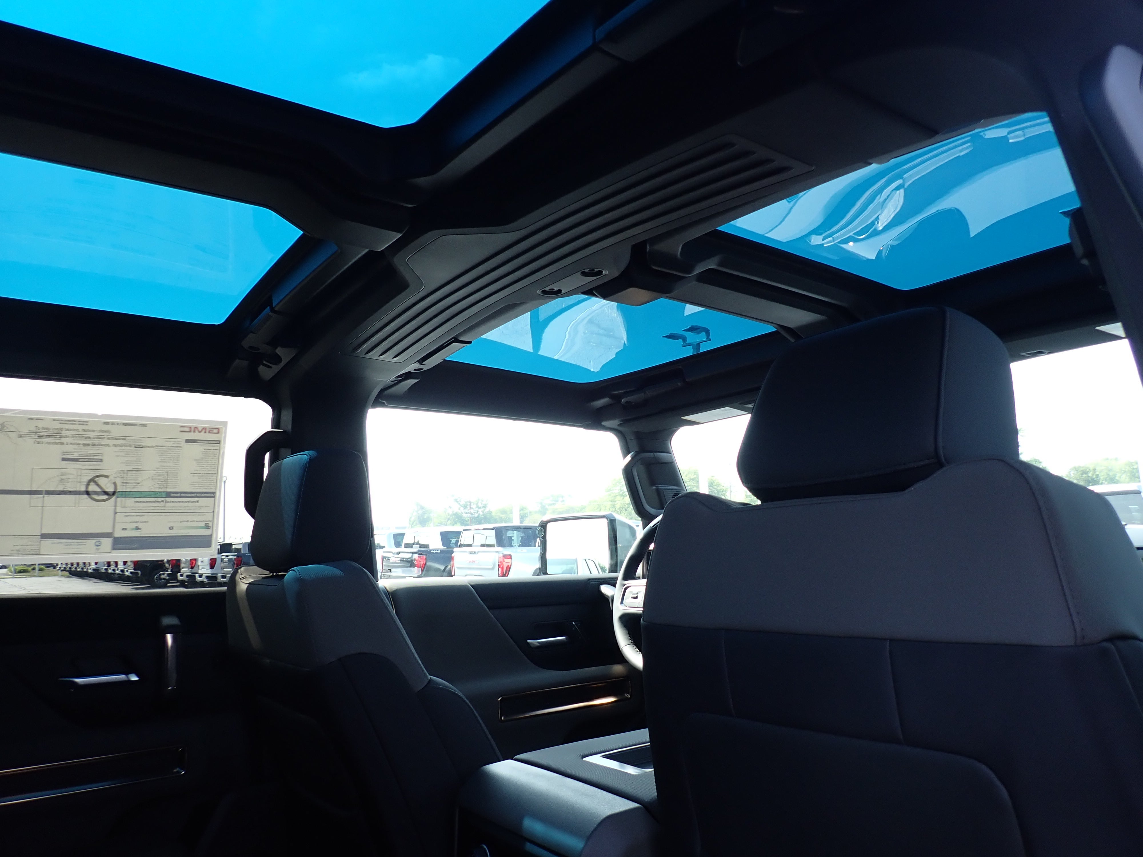 2025 GMC HUMMER EV SUV 2X