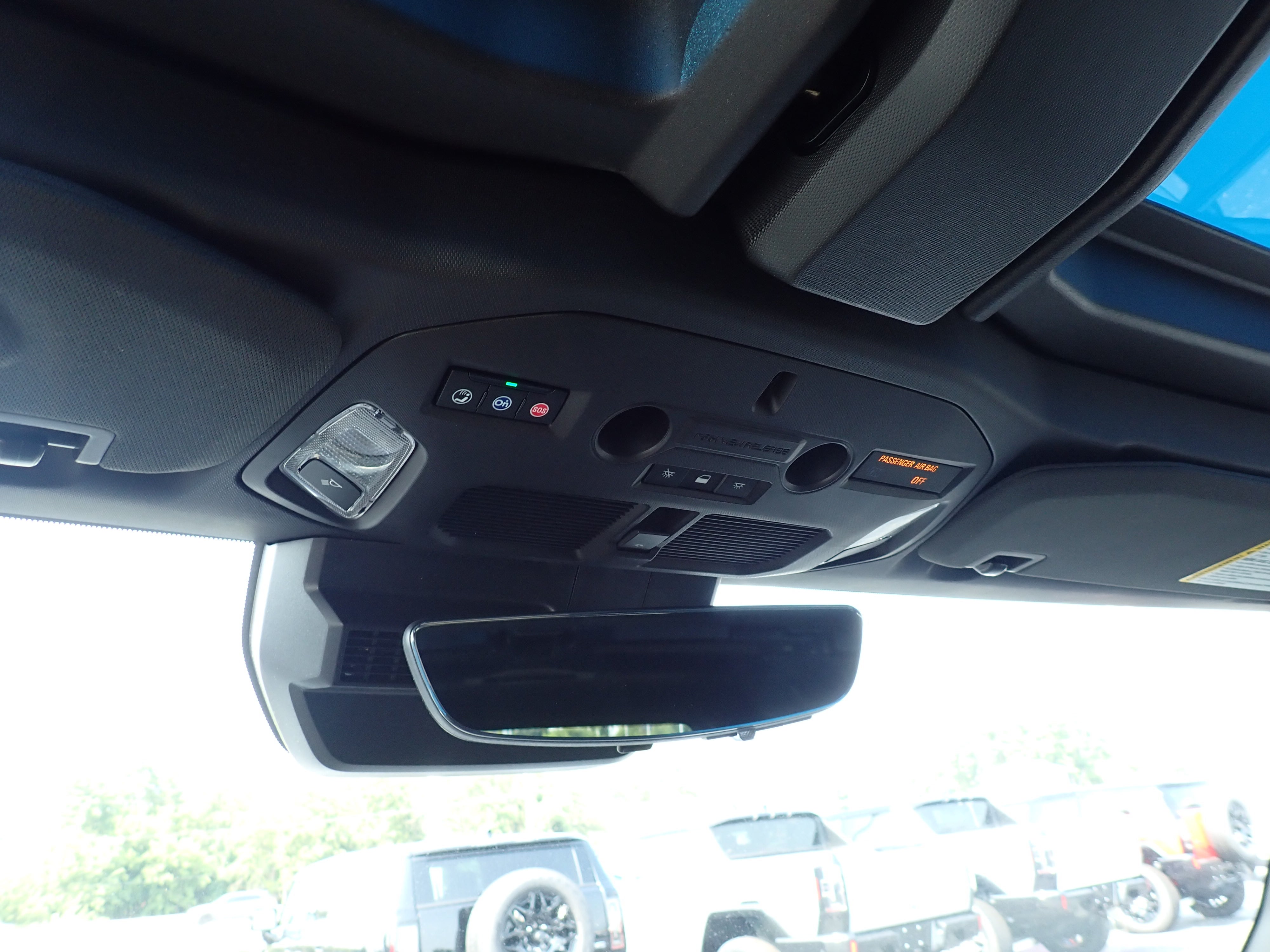 2025 GMC HUMMER EV SUV 2X