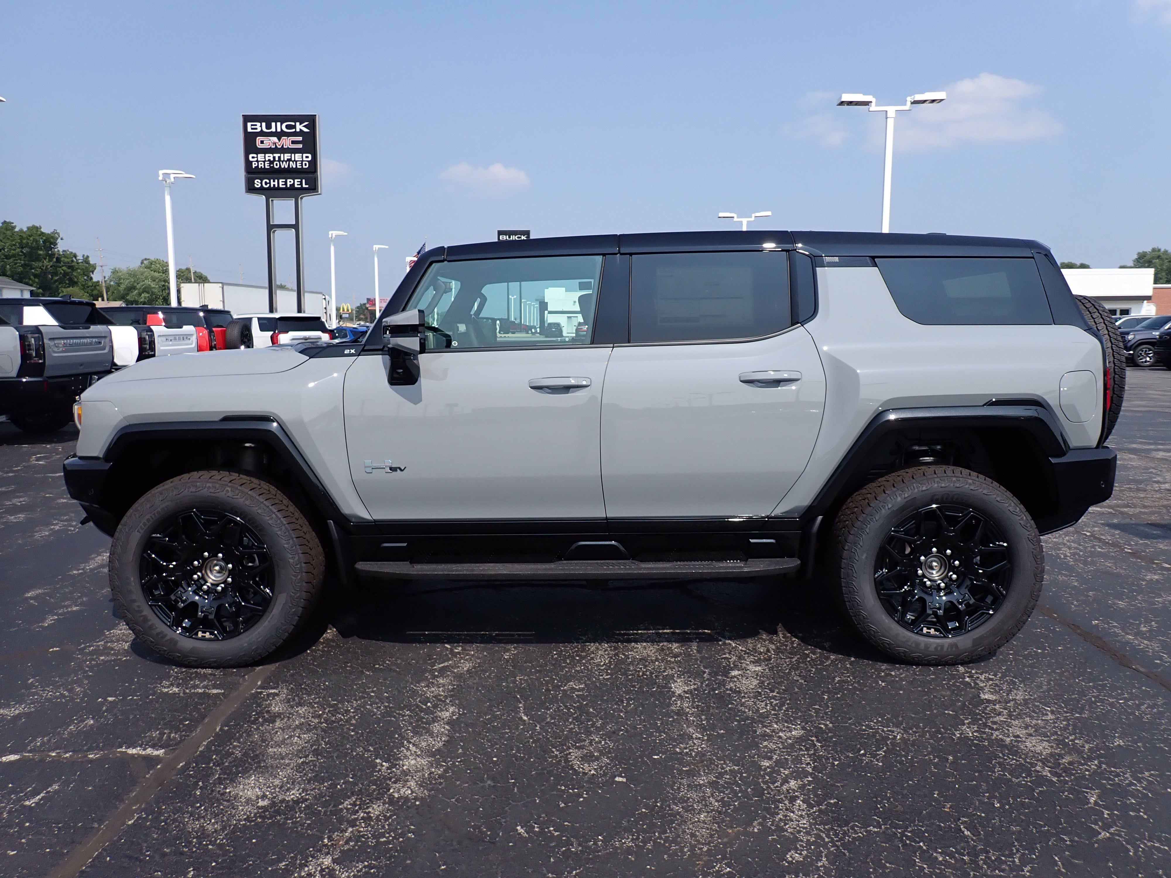 2025 GMC HUMMER EV SUV 2X