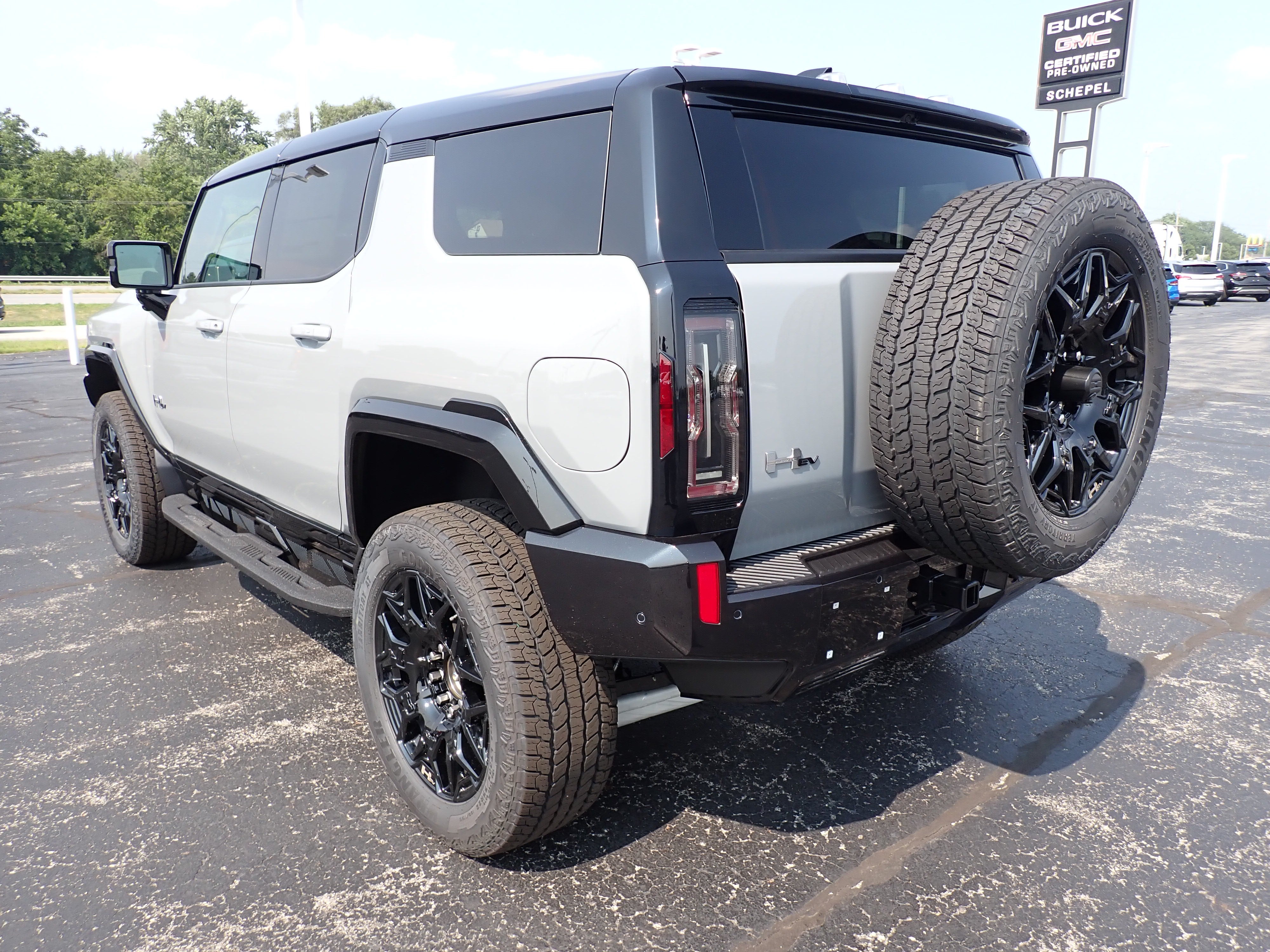 2025 GMC HUMMER EV SUV 2X