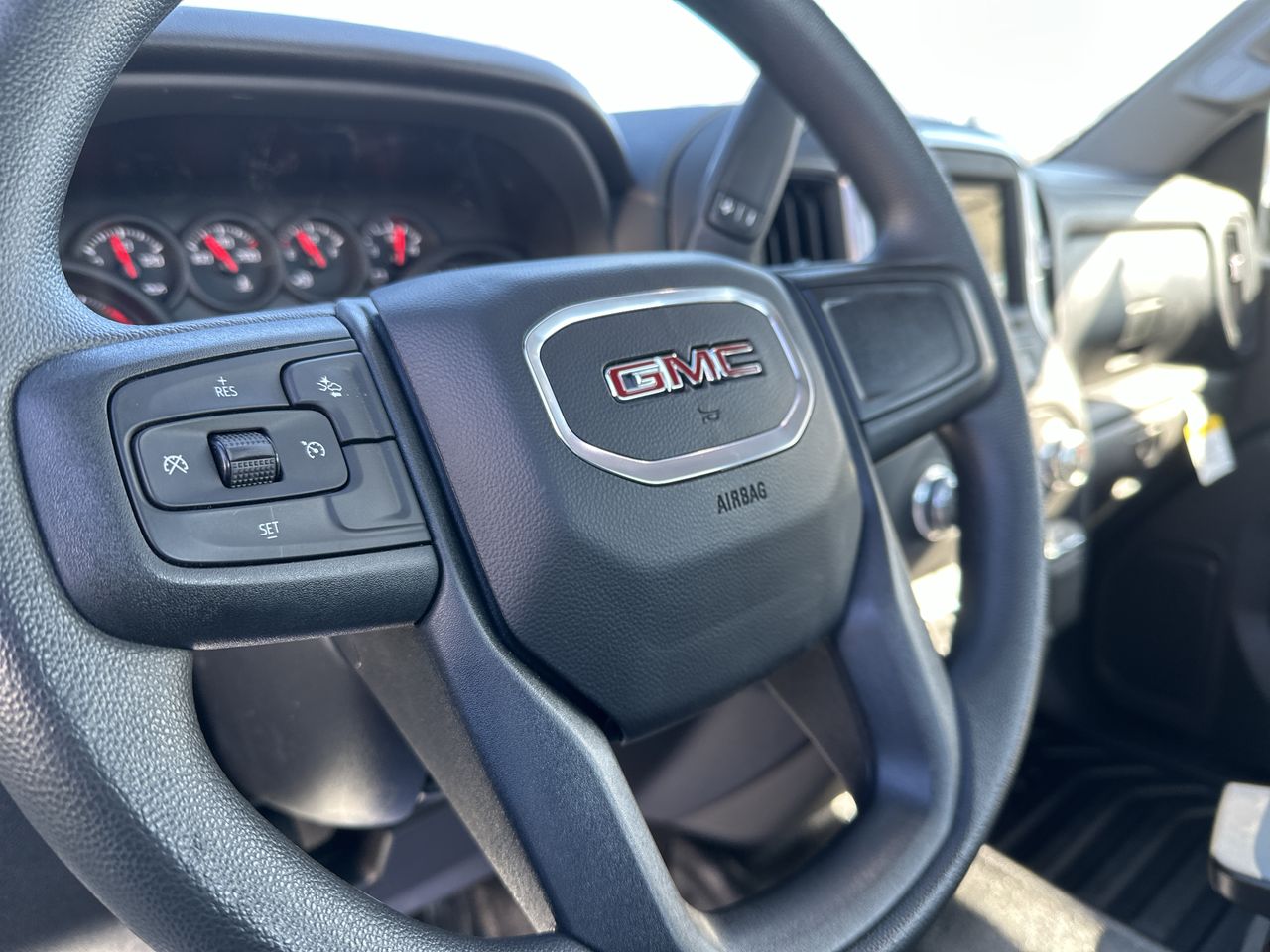 2025 GMC Sierra 2500 HD Pro