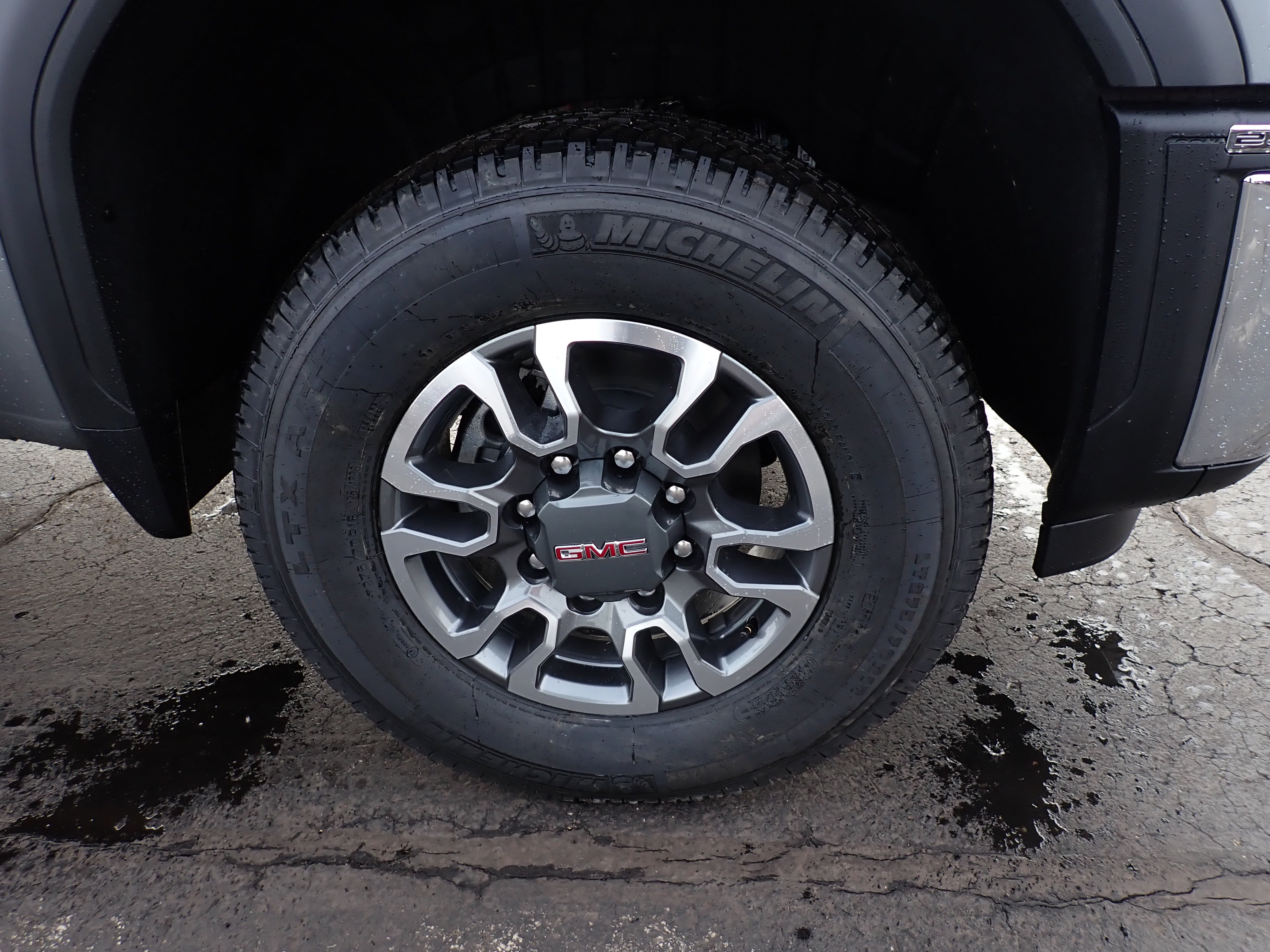 2026 GMC Sierra 2500 HD SLE