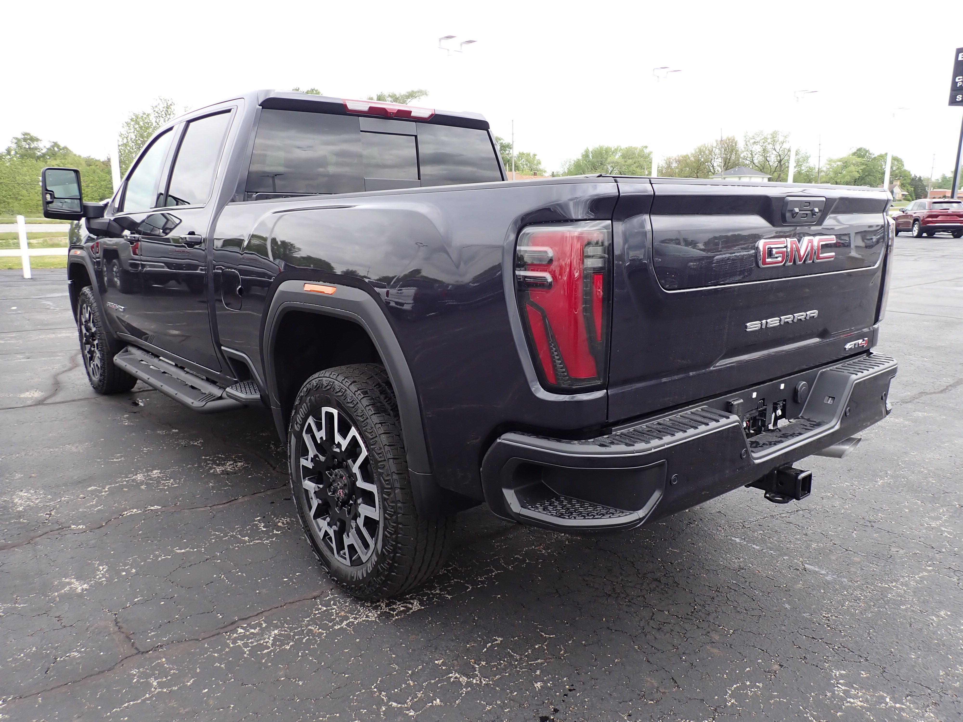 2025 GMC Sierra 2500 HD AT4