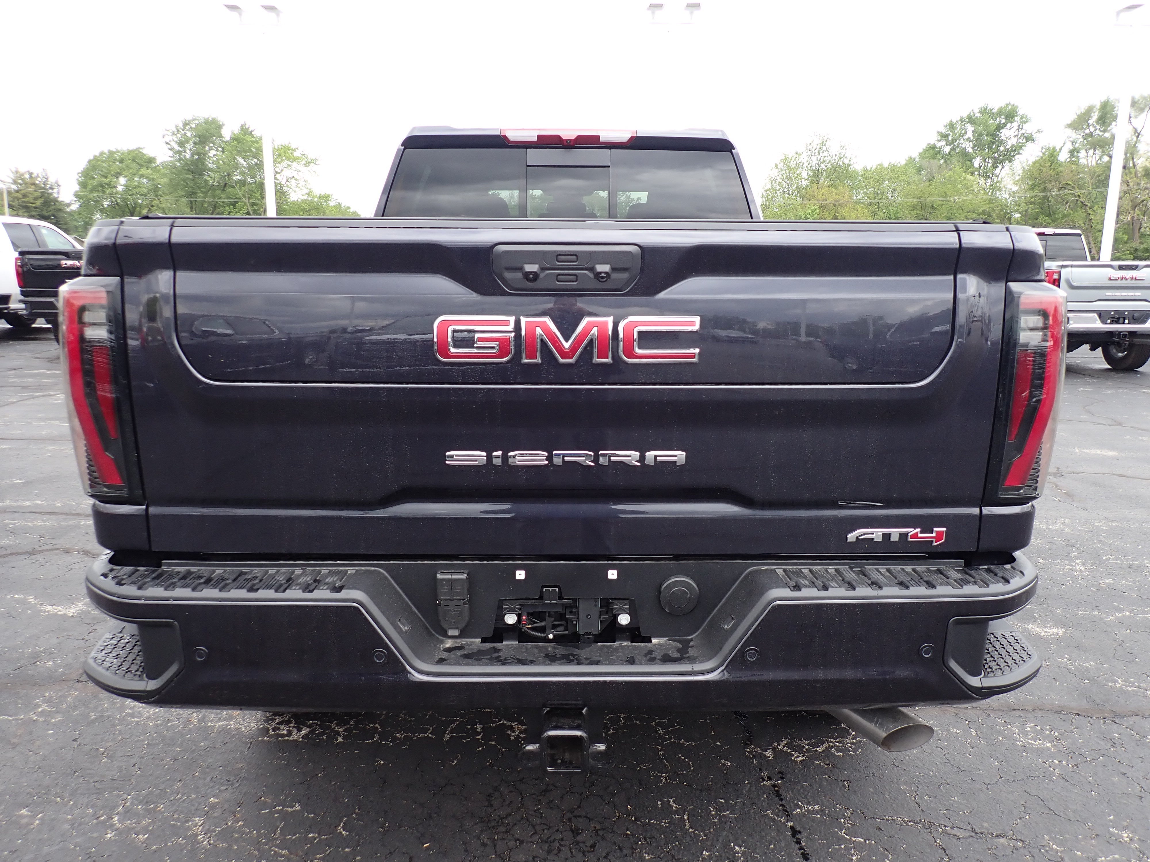 2025 GMC Sierra 2500 HD AT4