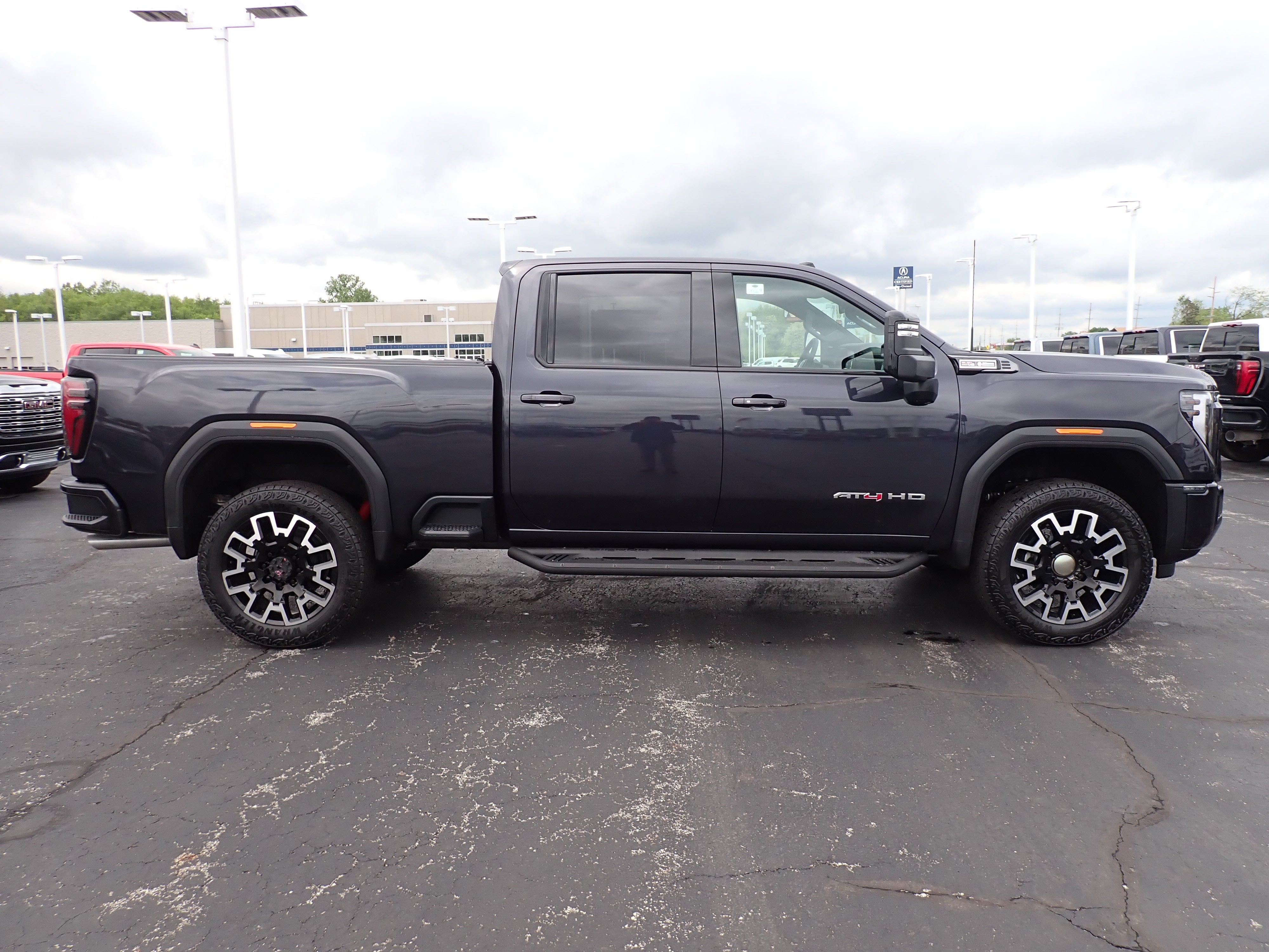 2025 GMC Sierra 2500 HD AT4