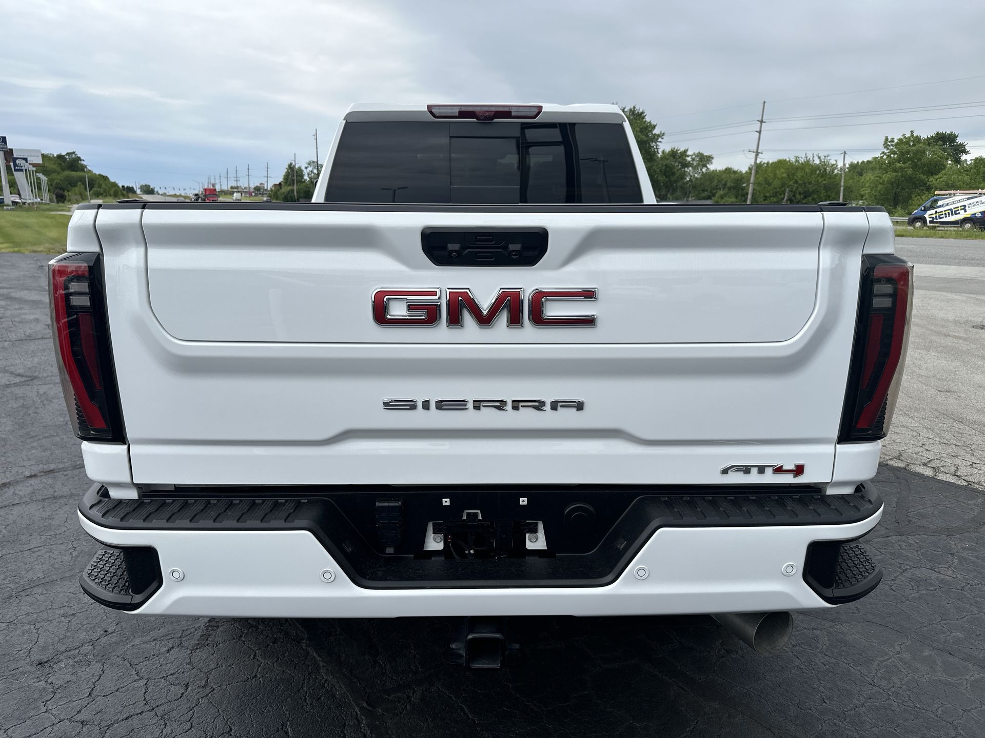 2025 GMC Sierra 2500 HD AT4