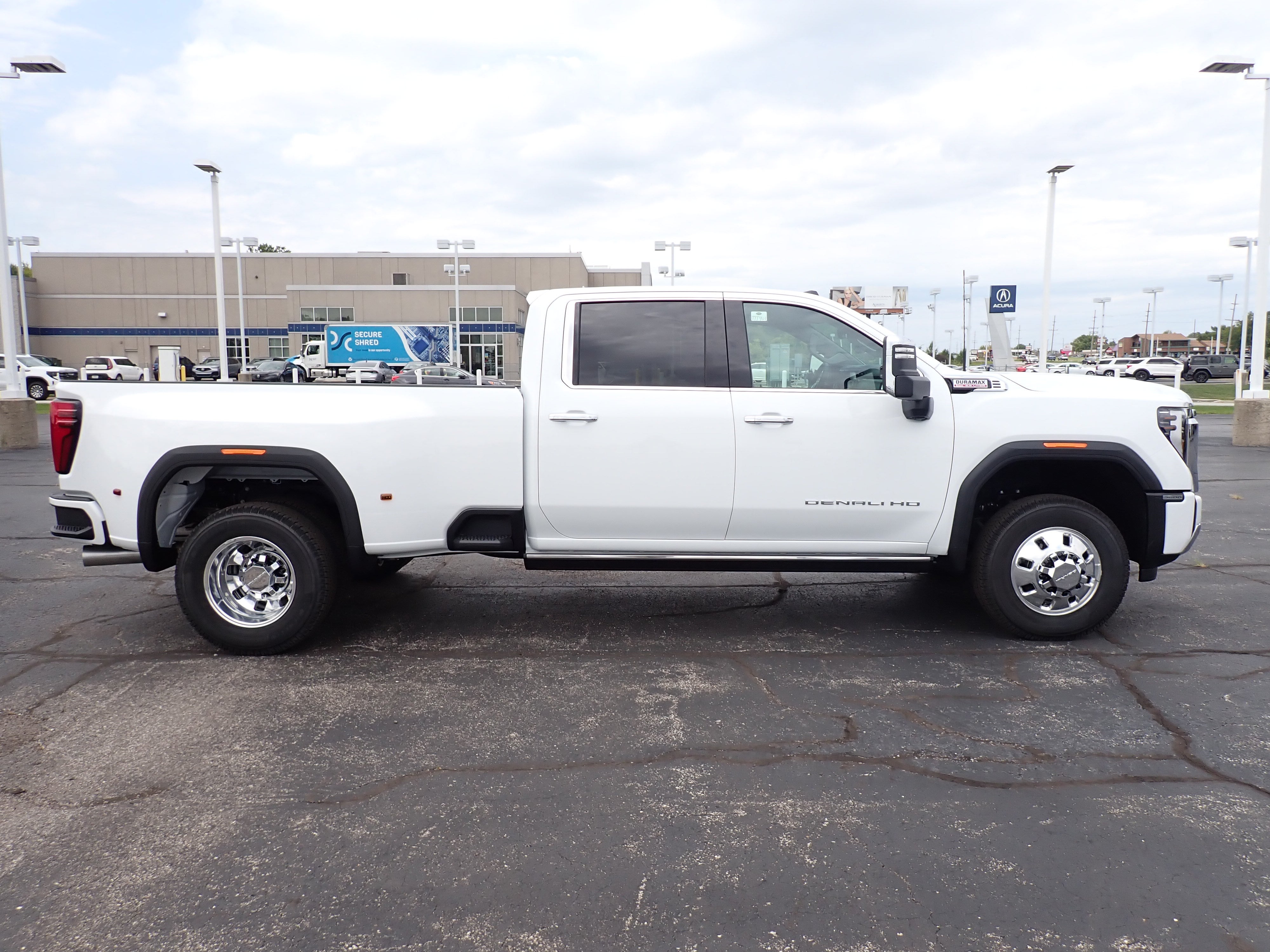 2026 GMC Sierra 3500 HD Denali DRW