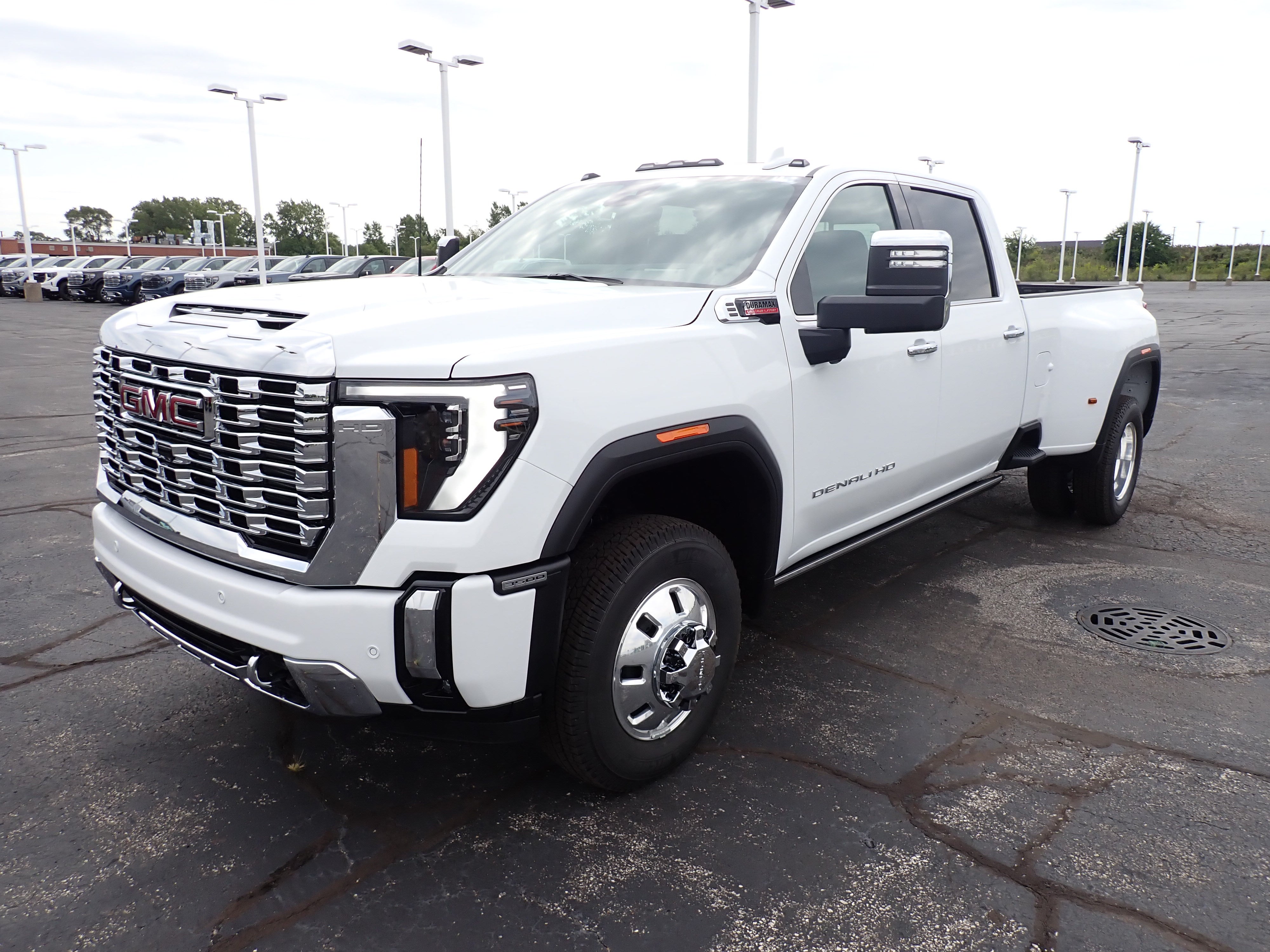 2026 GMC Sierra 3500 HD Denali DRW