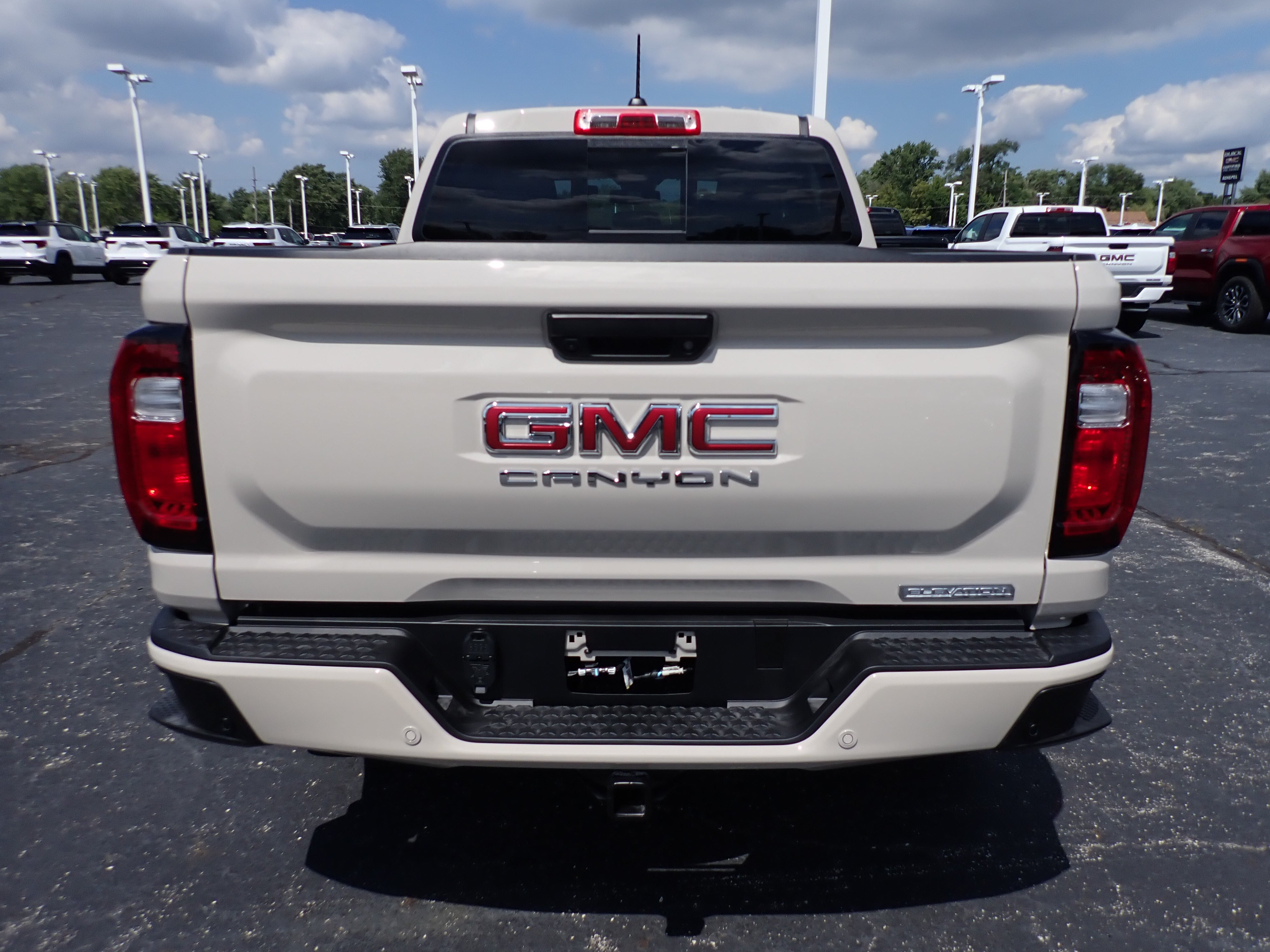 2026 GMC Canyon Elevation