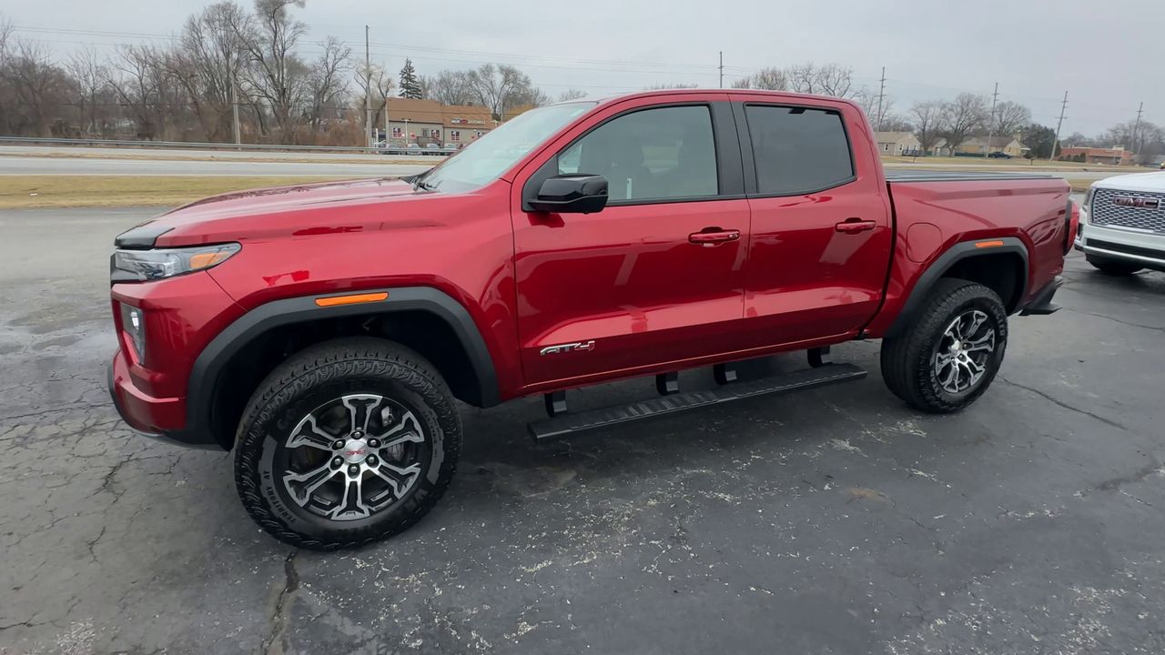 2025 GMC Canyon AT4