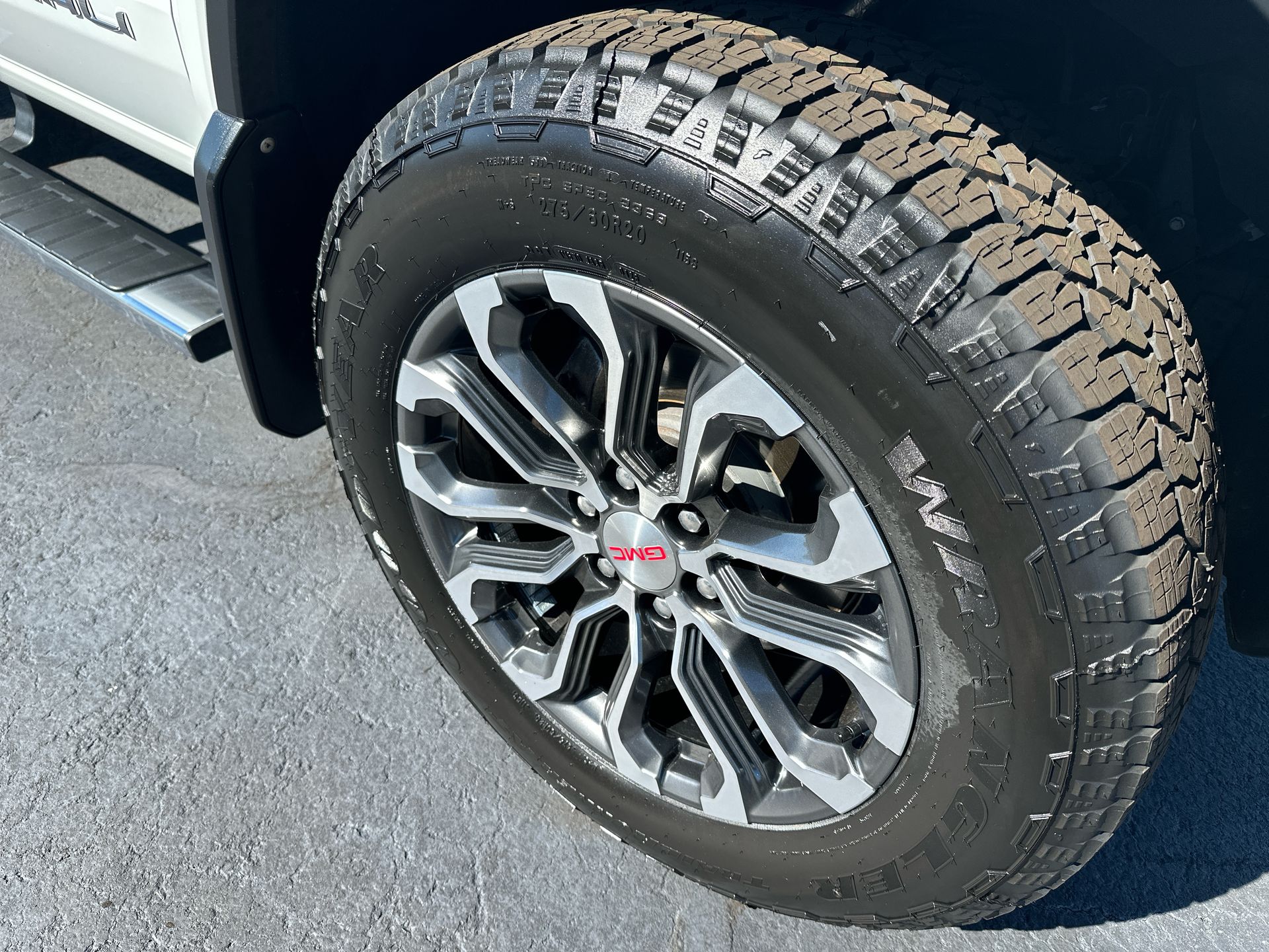 2025 GMC Canyon Denali