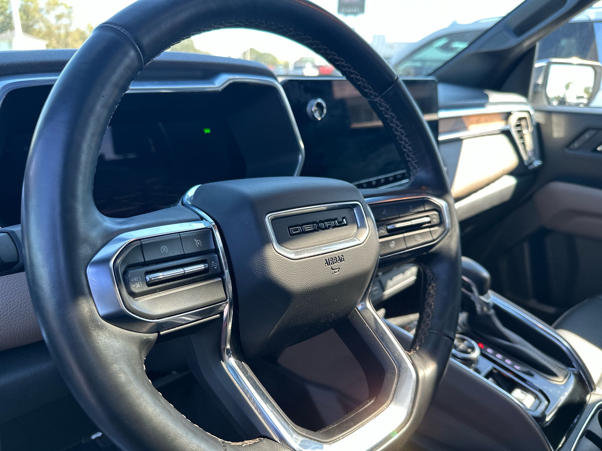 2025 GMC Canyon Denali