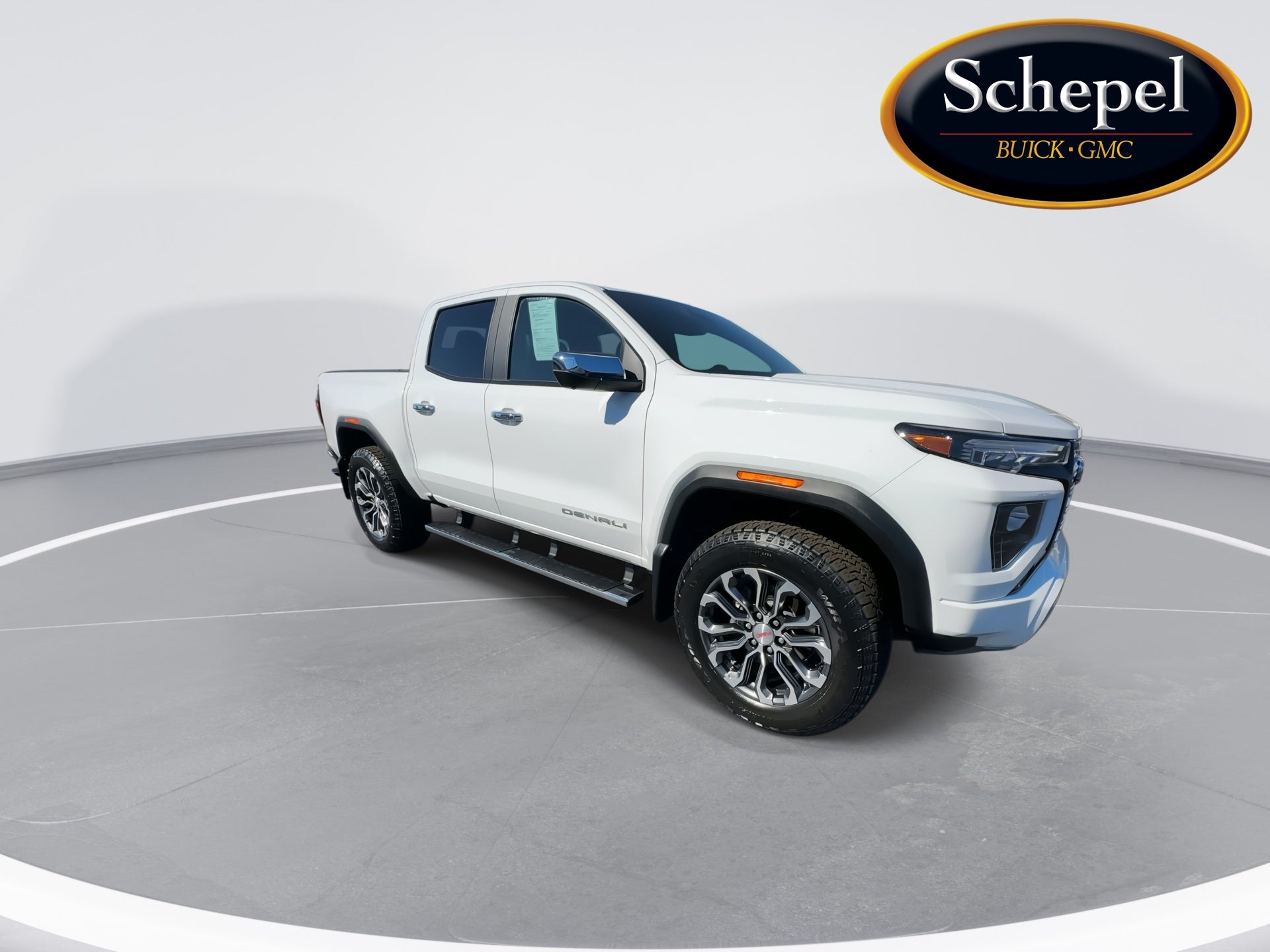 2025 GMC Canyon Denali