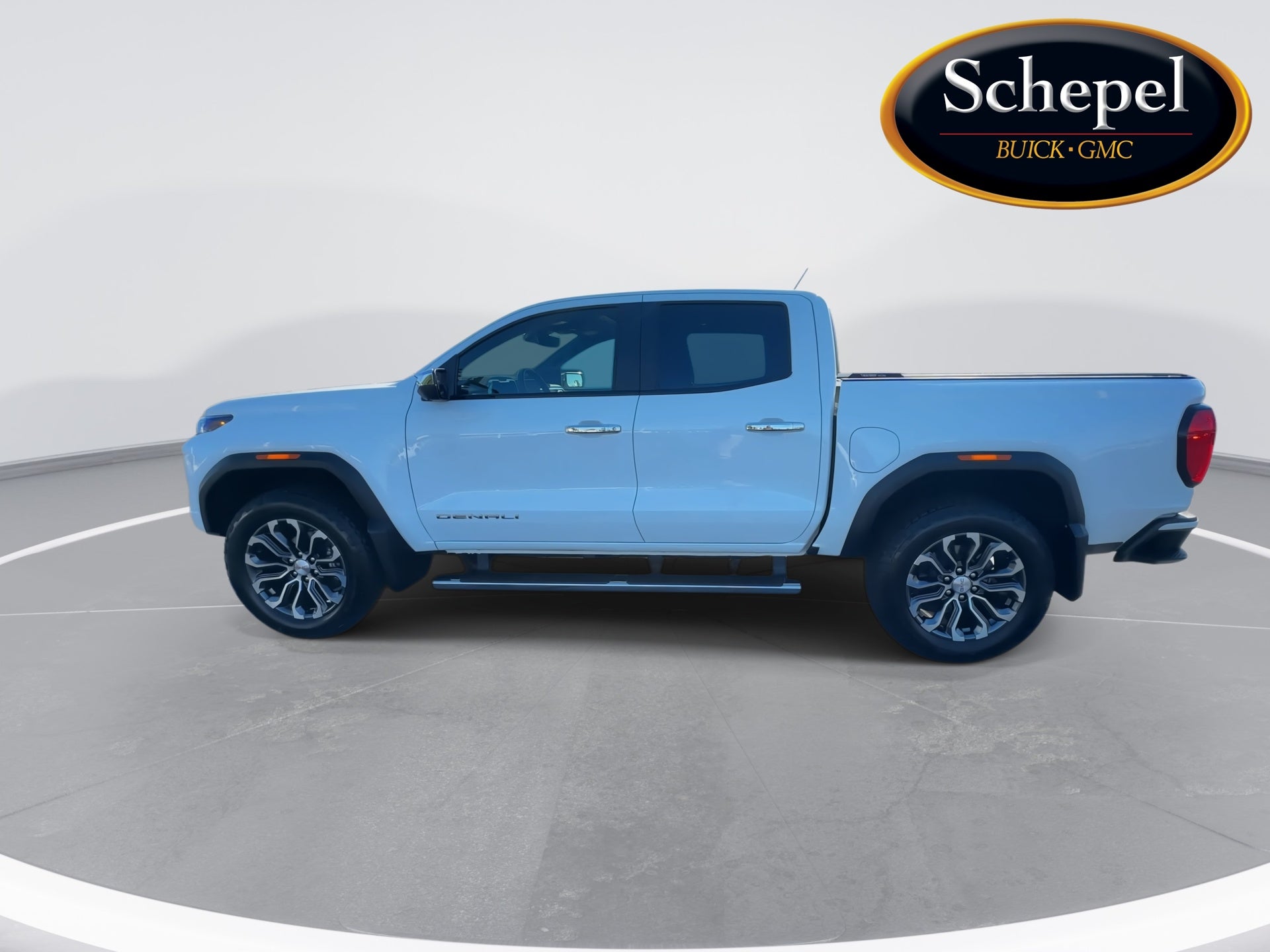2025 GMC Canyon Denali