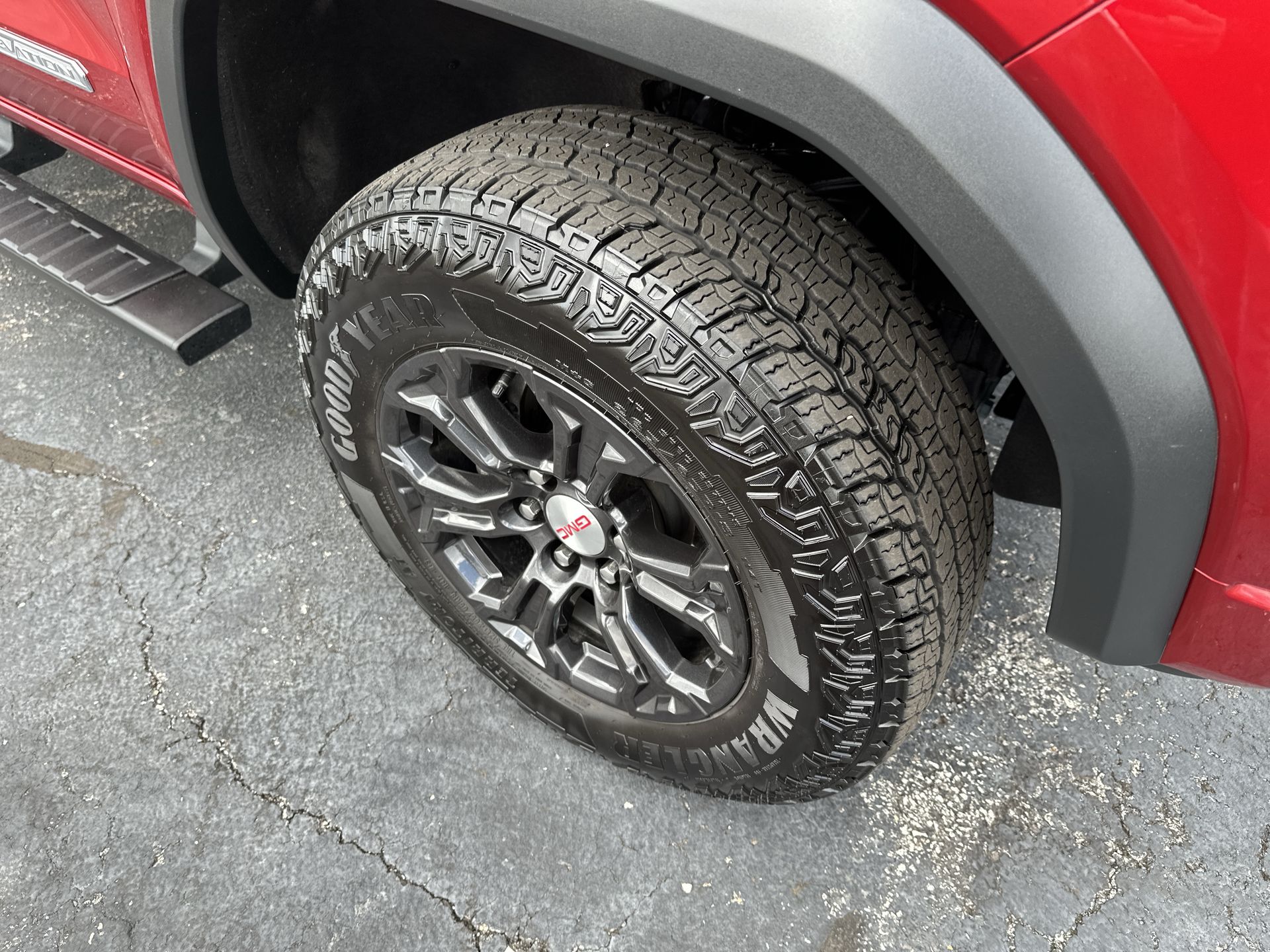 2024 GMC Canyon Elevation